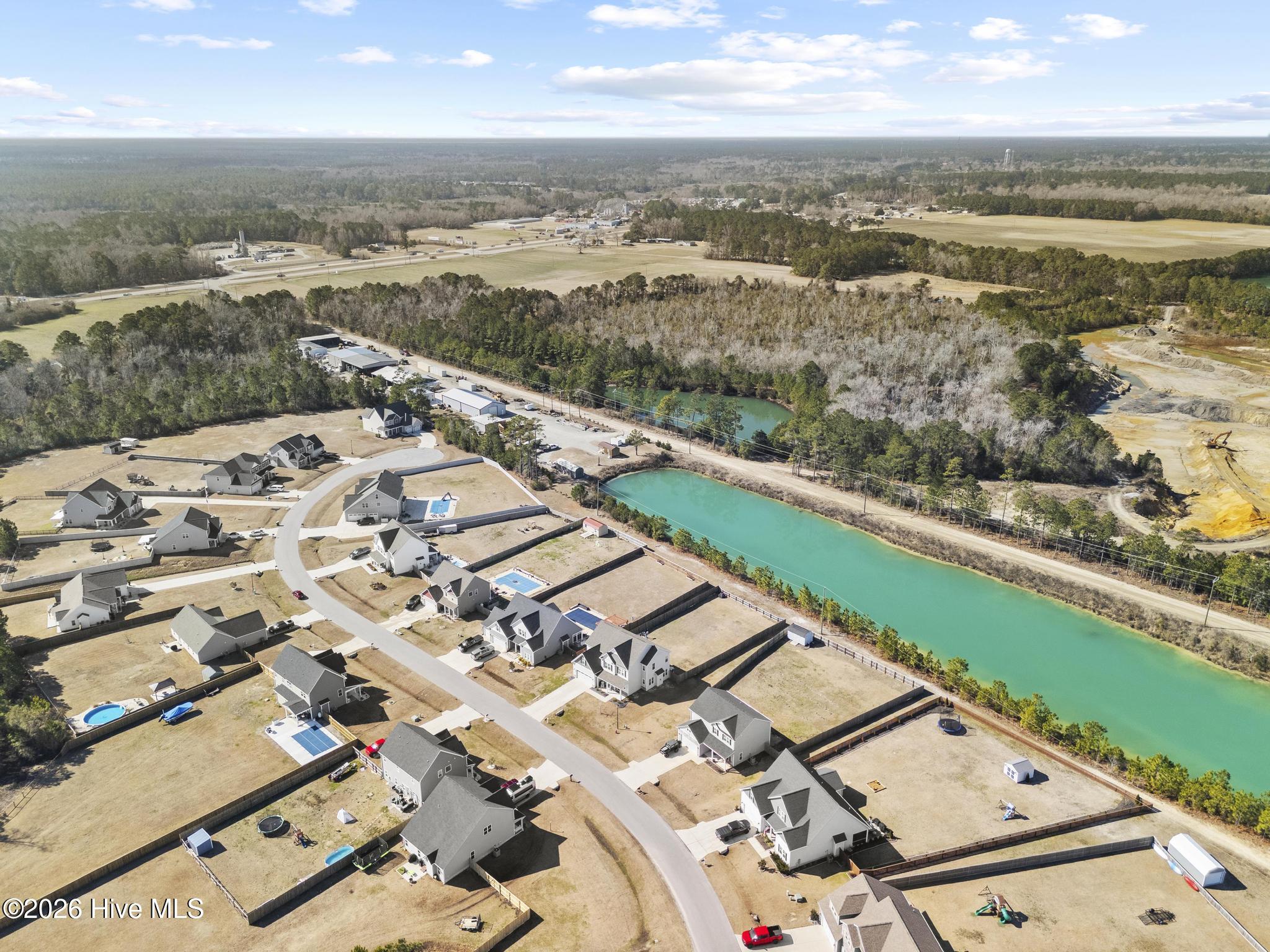 100557095 | Photo 46