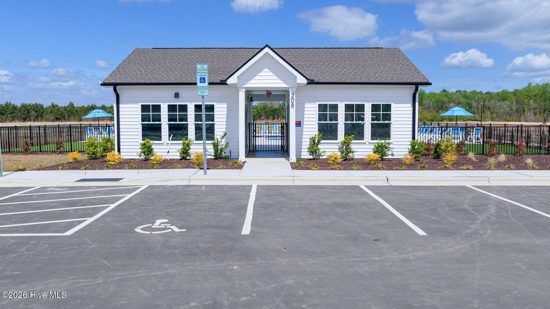 100552098 | Photo 39