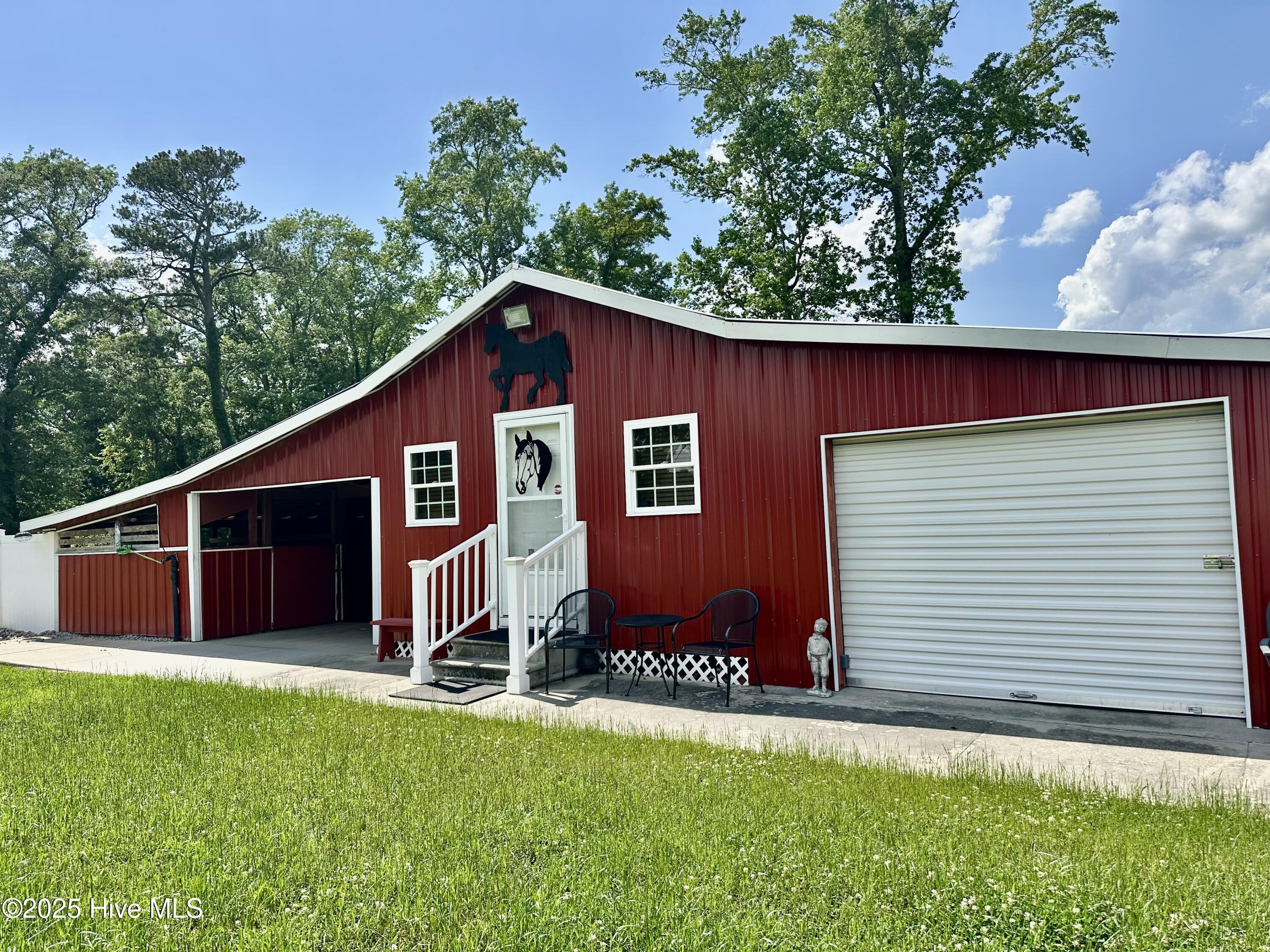 100554772 | Photo 69