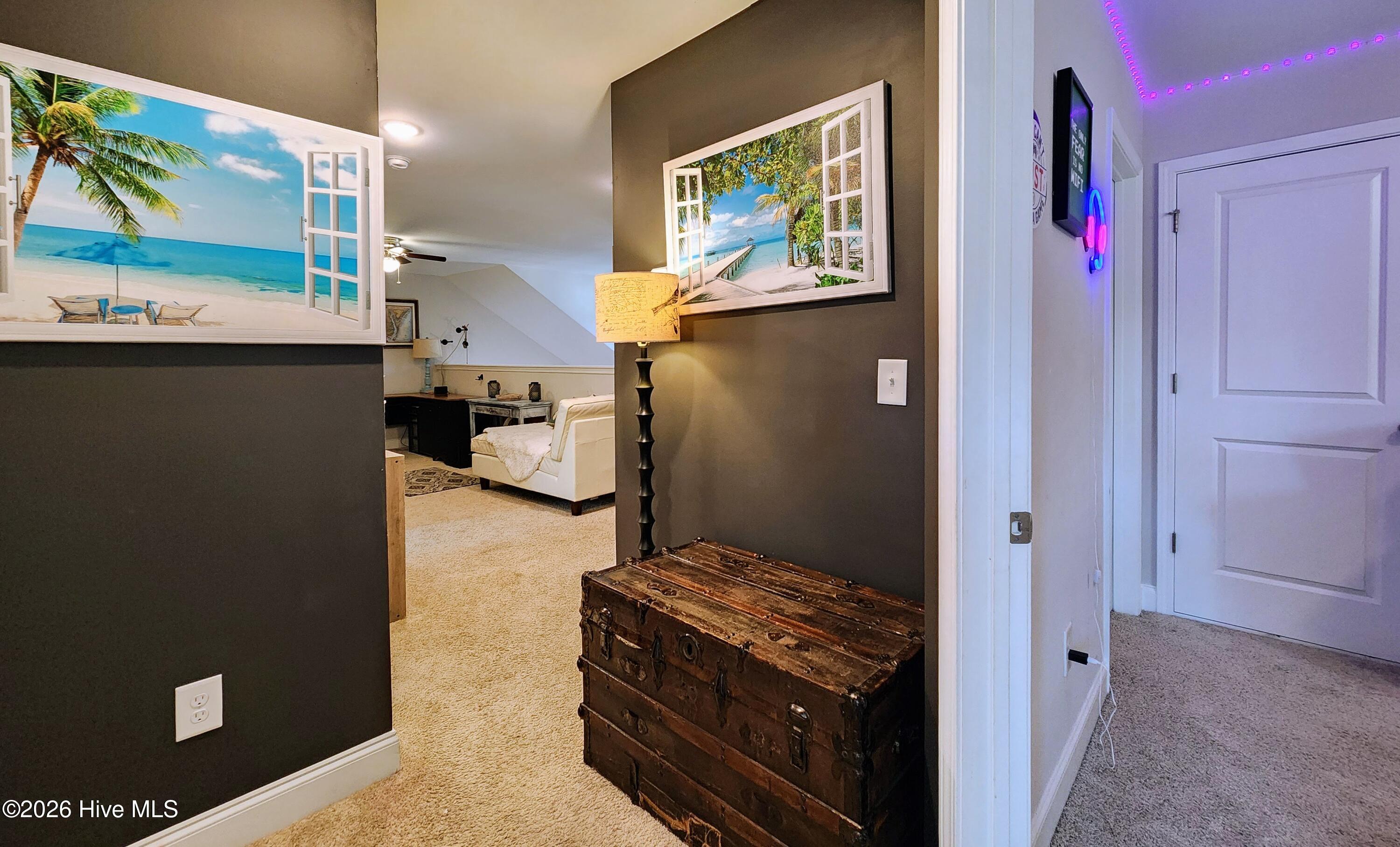 100549443 | Photo 31