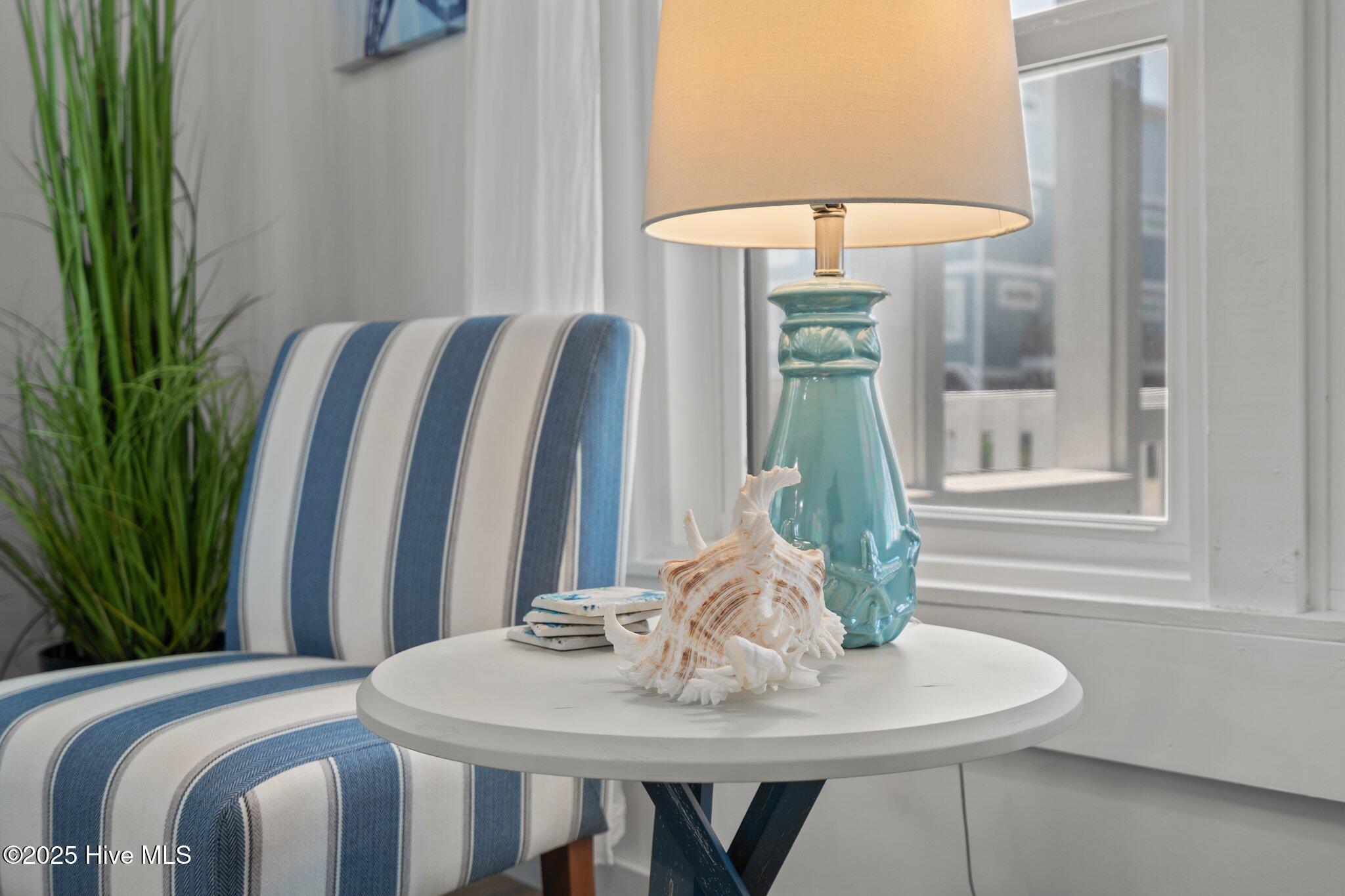 100537194 | Photo 12