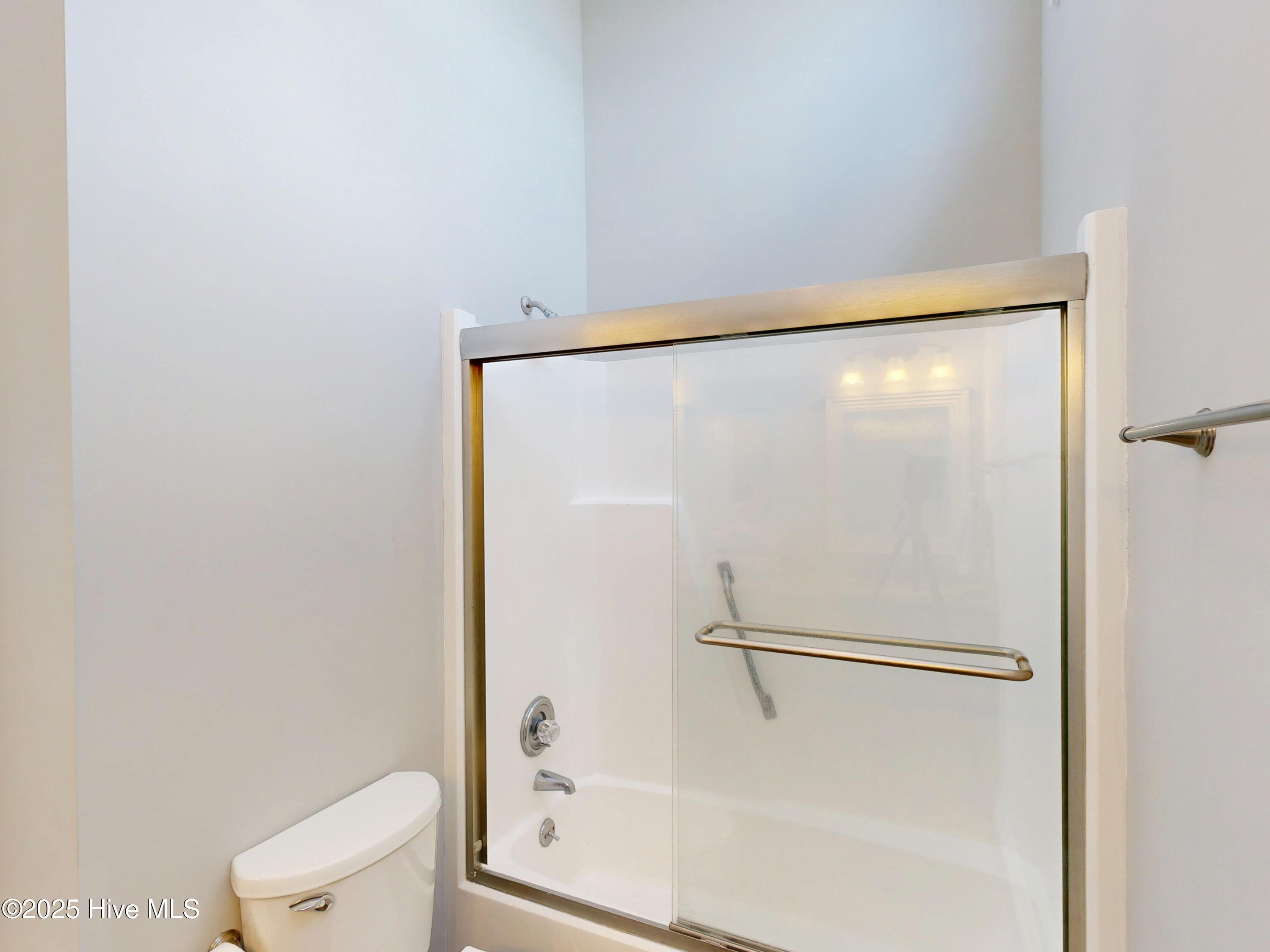 100550586 | Photo 54