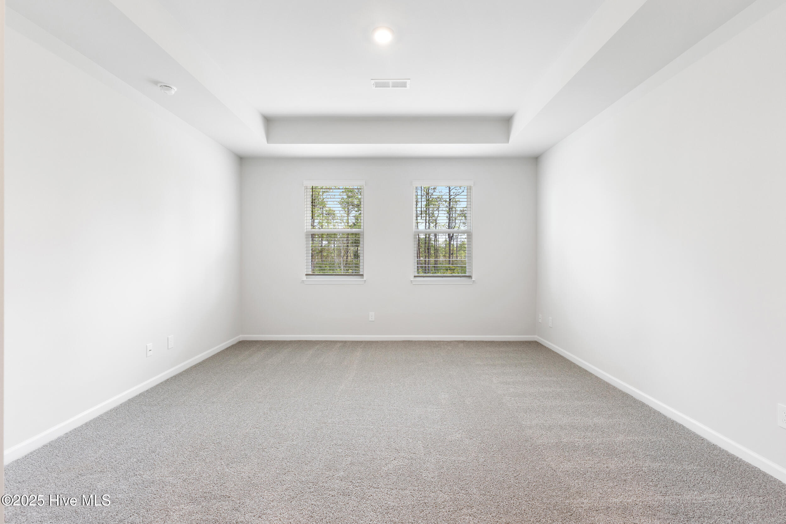 100562718 | Photo 17