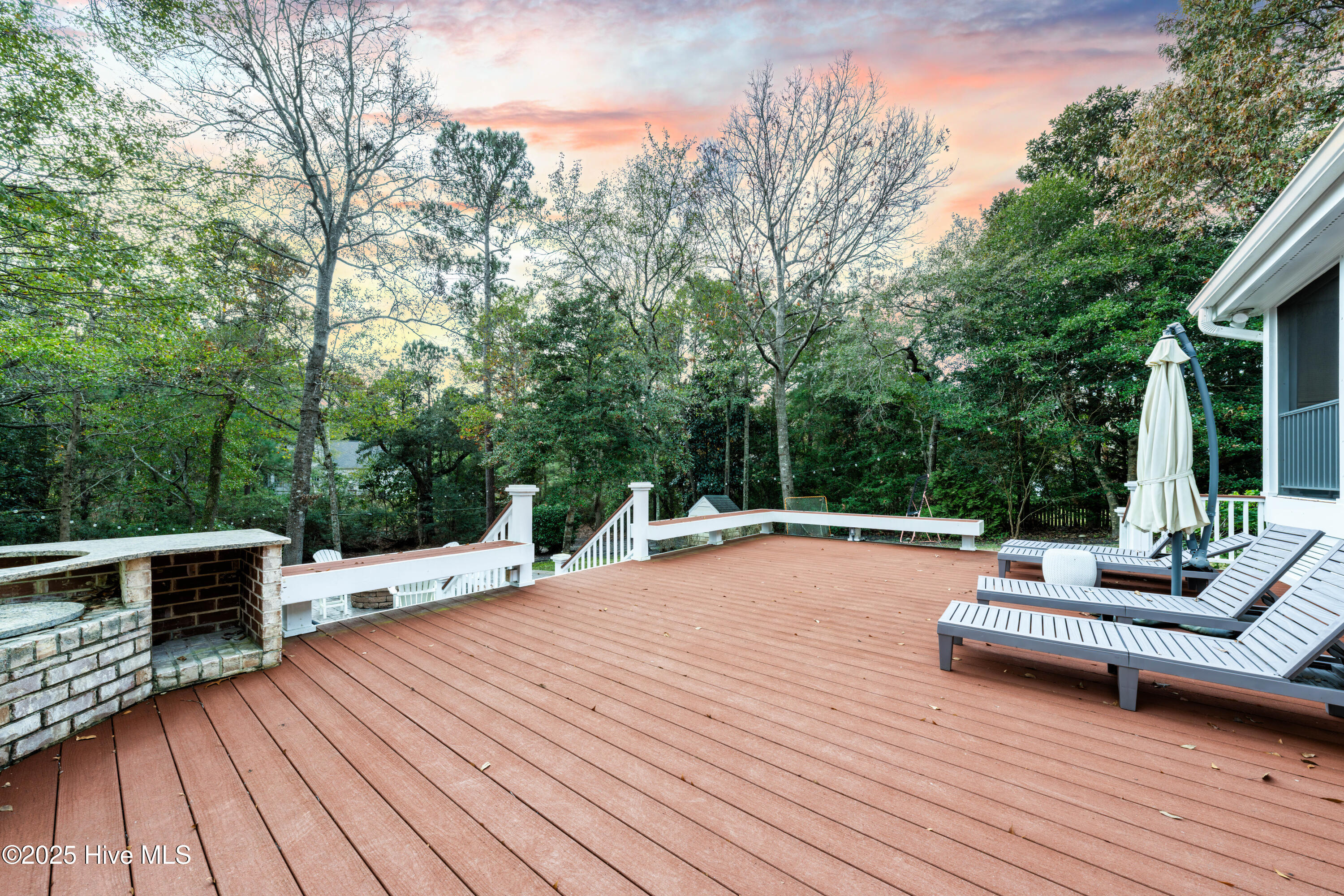 100544767 | Photo 61