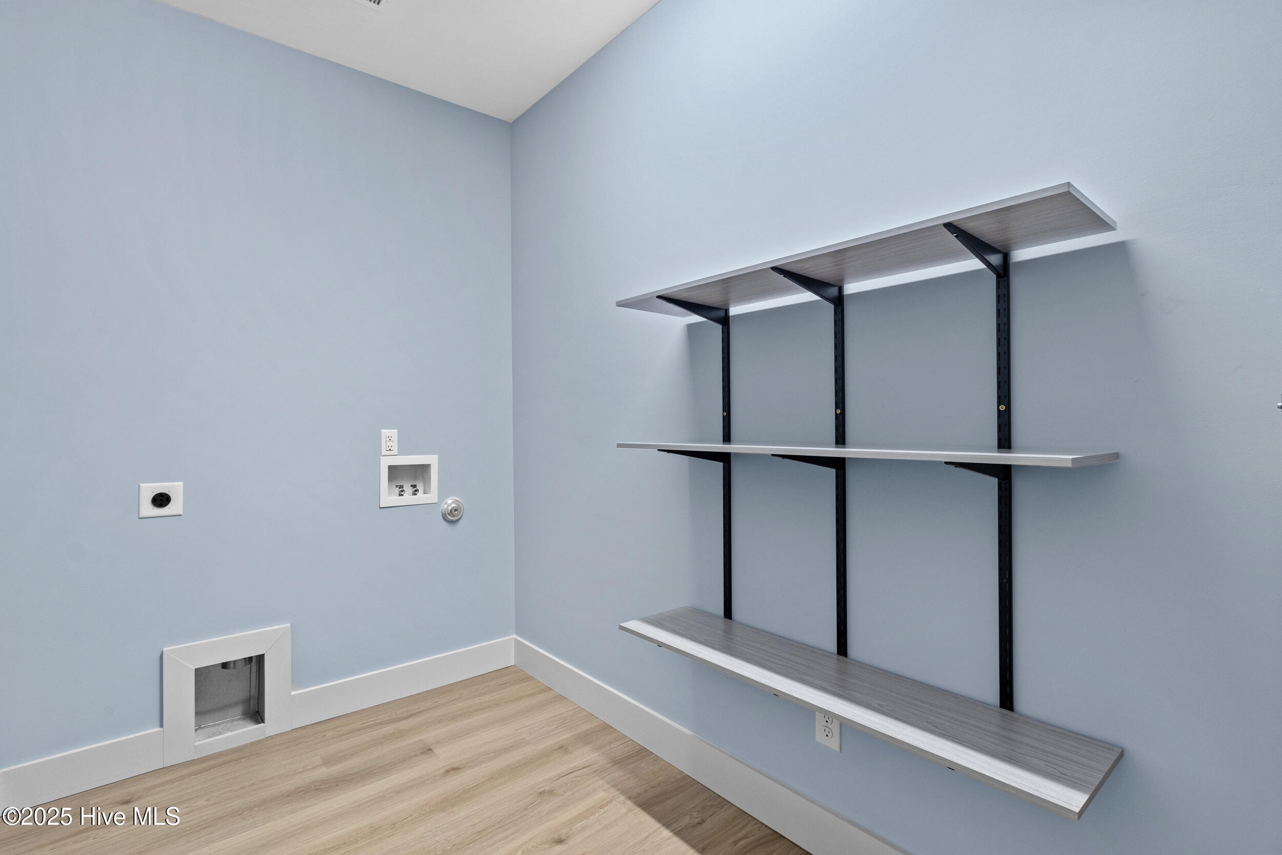 100524139 | Photo 24