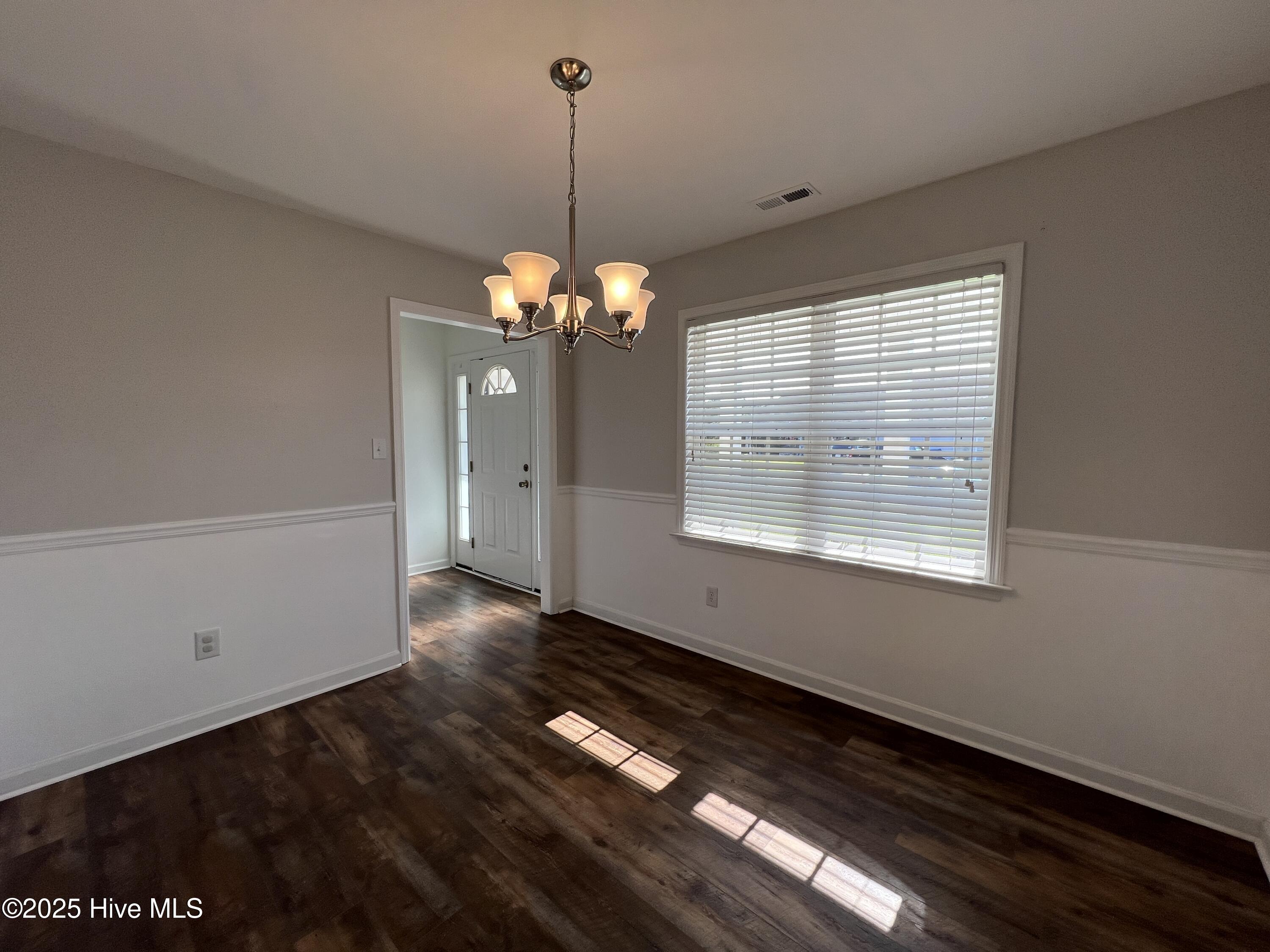 100528516 | Photo 27