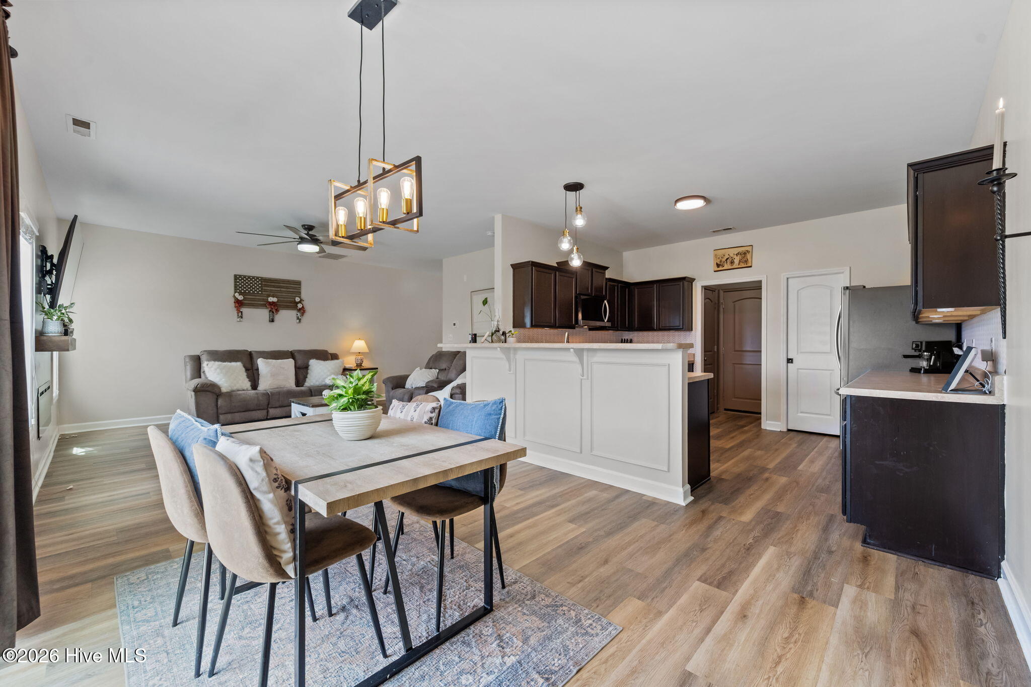 100567212 | Photo 13