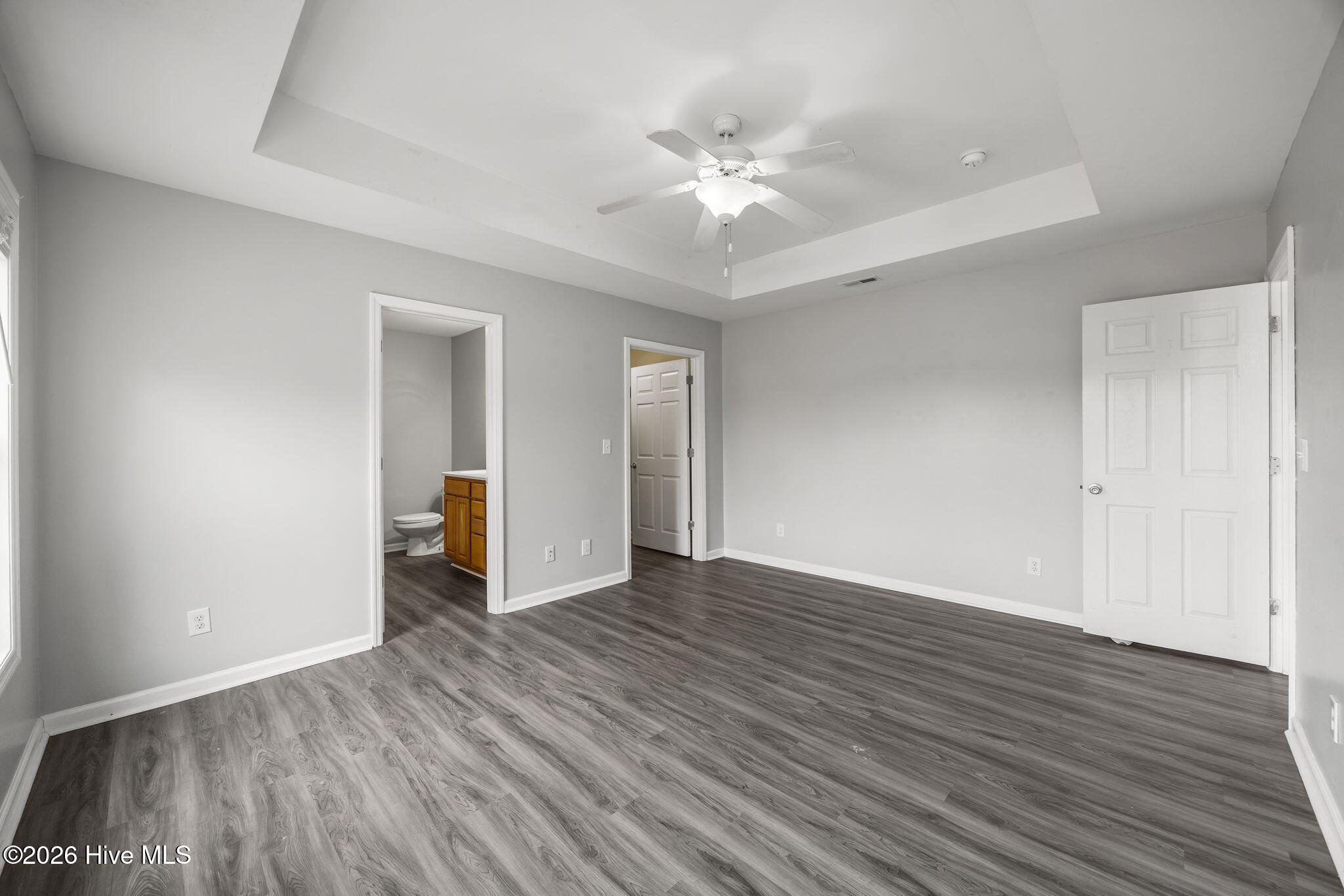 100555278 | Photo 22