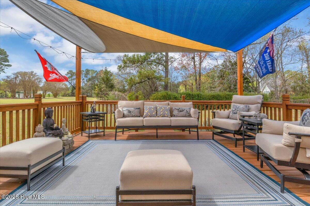 100563011 | Photo 46