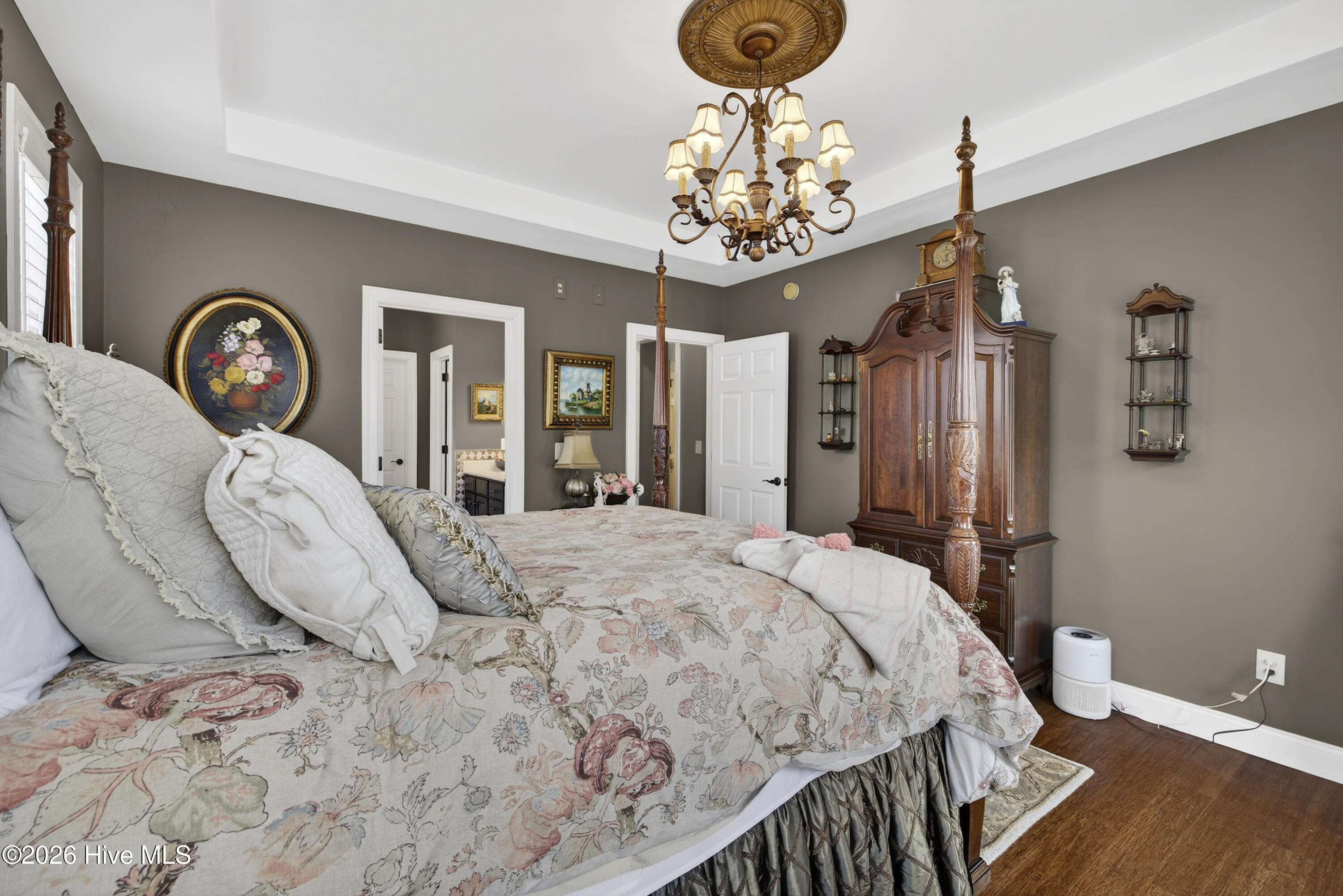 100558563 | Photo 27