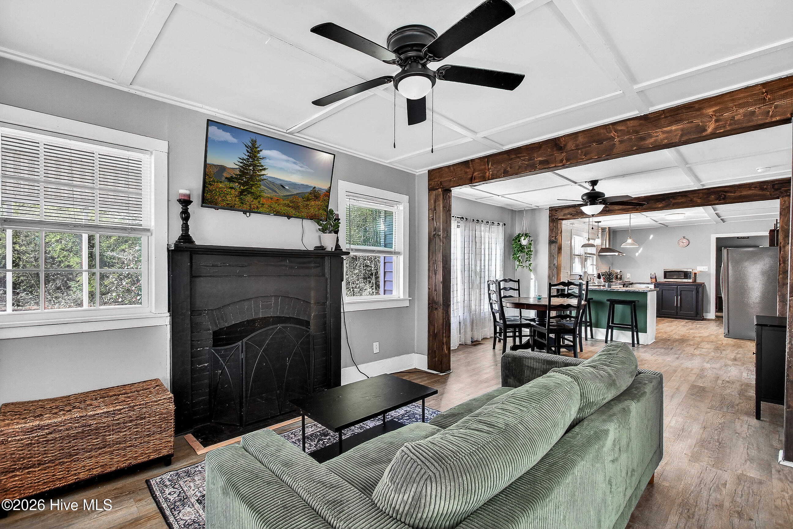 1527 Riggs Road,Maysville