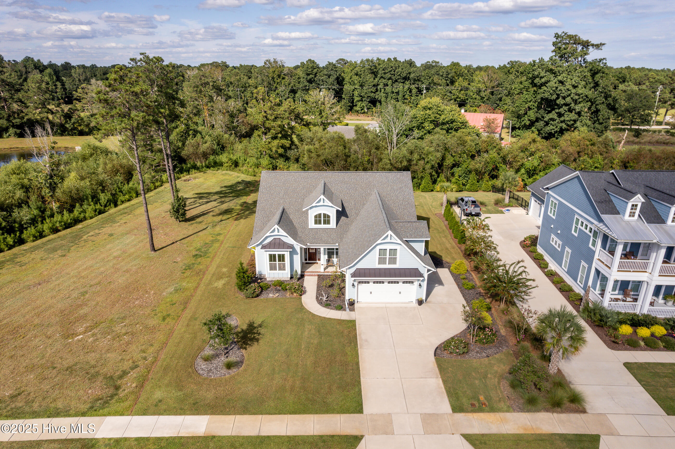 100536190 | Photo 41