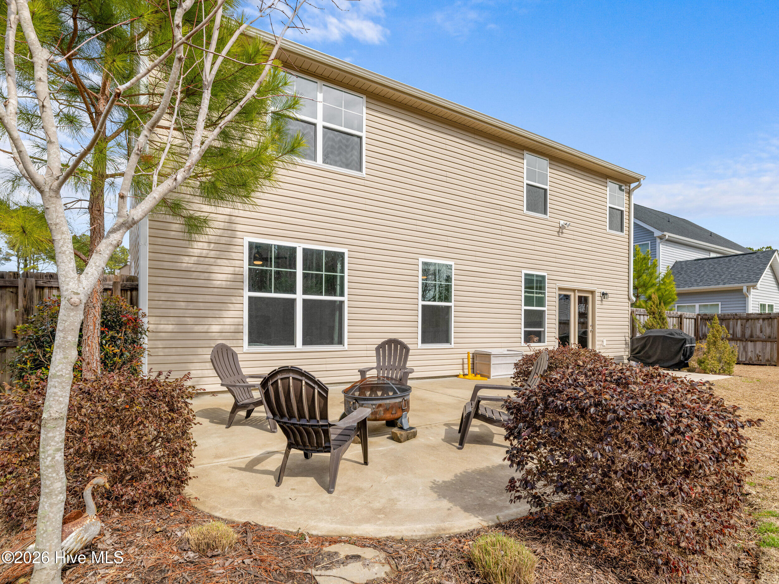 100557695 | Photo 12