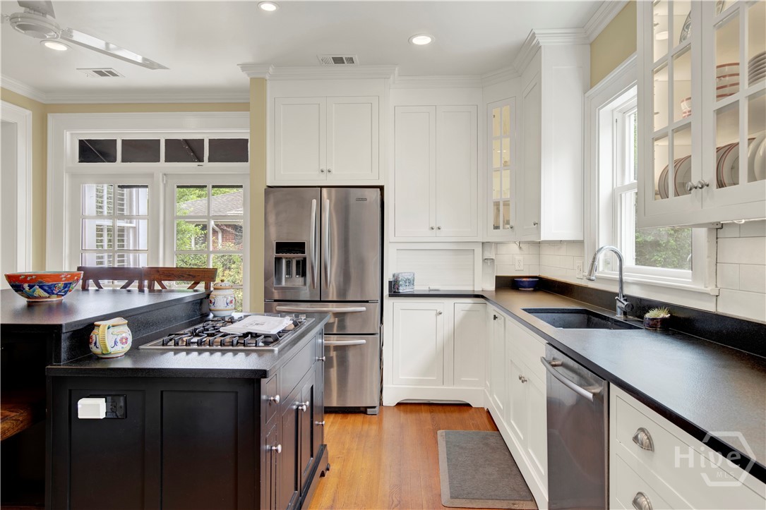 11 E 50th Street, Savannah, GA 31405 Listing Photo  11