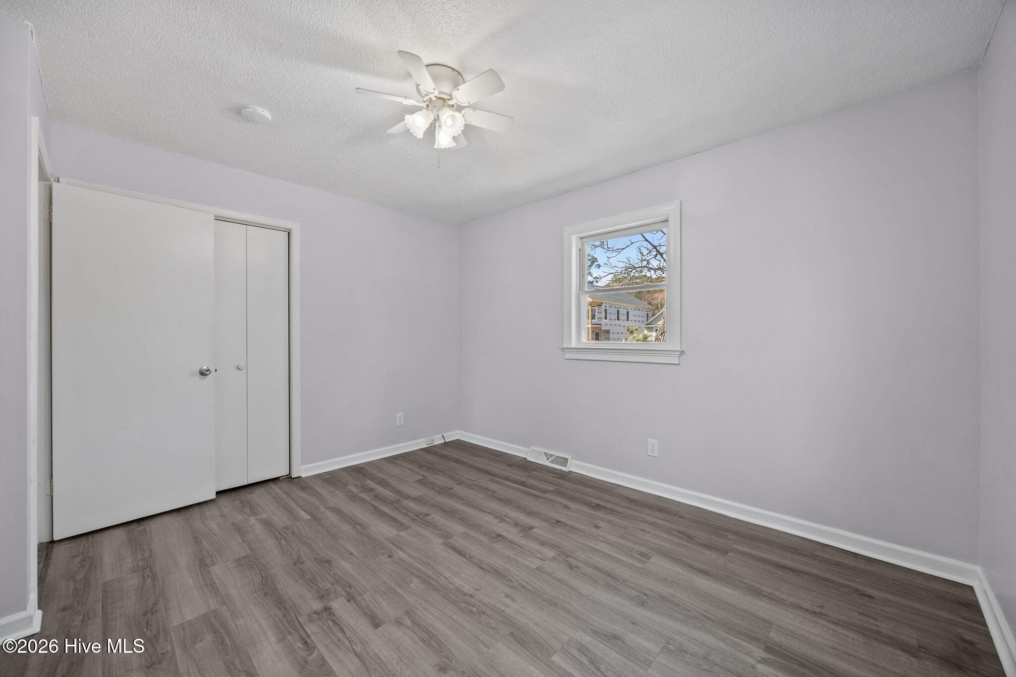 100554727 | Photo 26