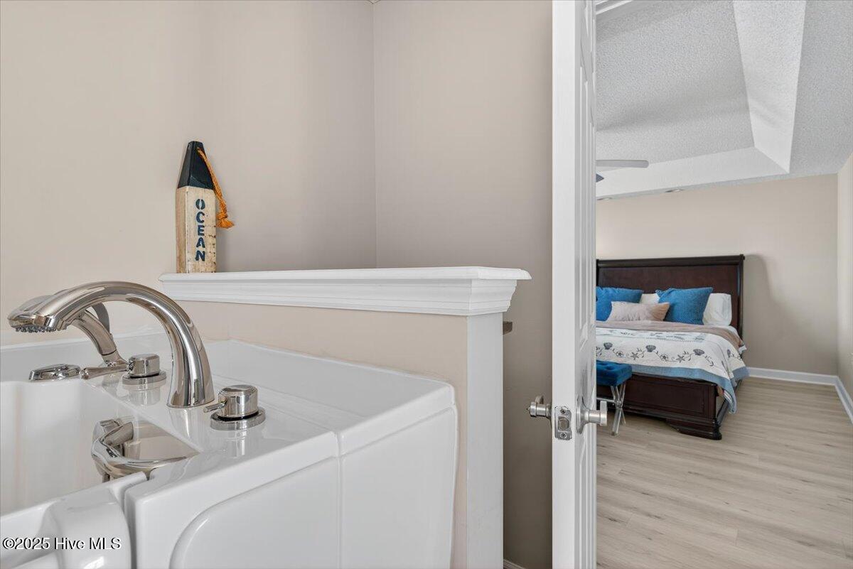 100536706 | Photo 28