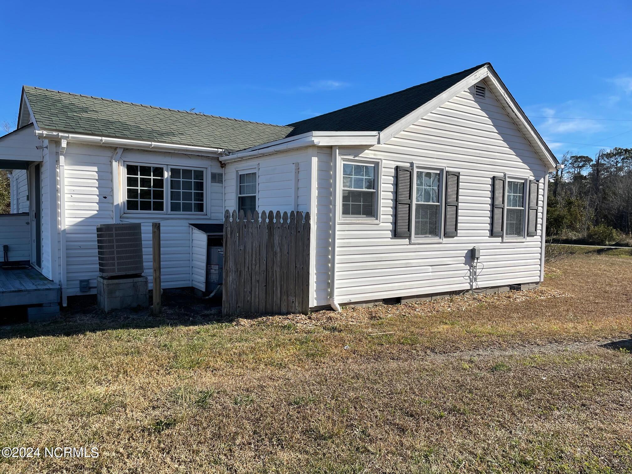 2524 Cedar Island Road,Cedar Island