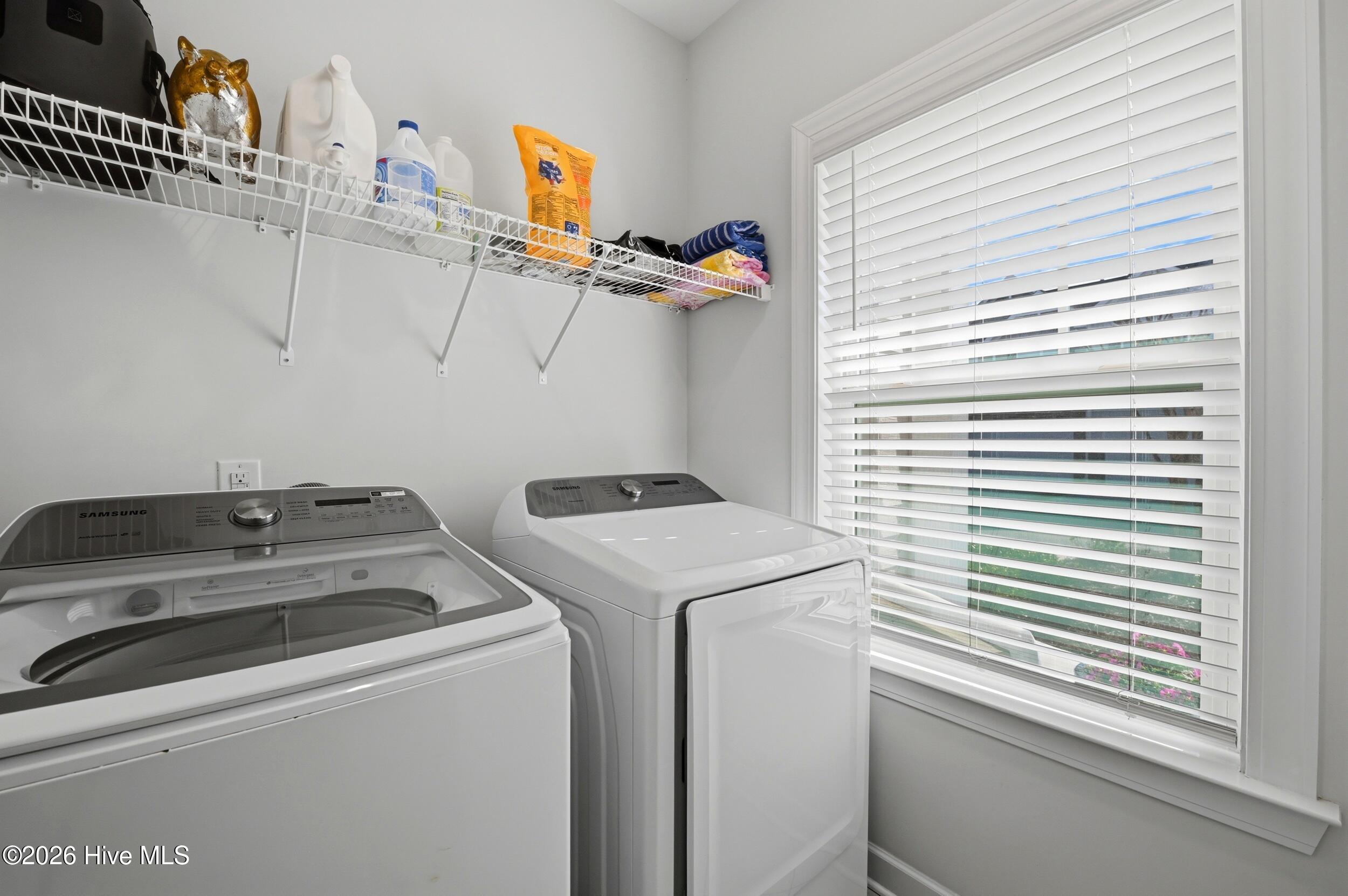 100562776 | Photo 30