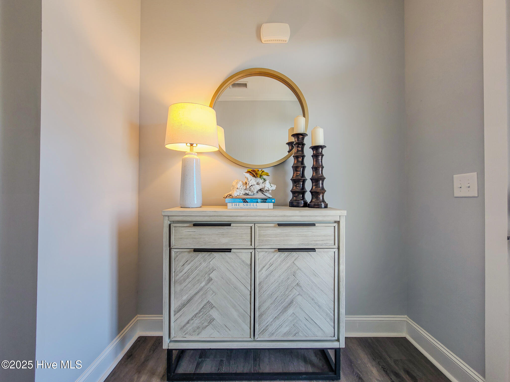 100540688 | Photo 47