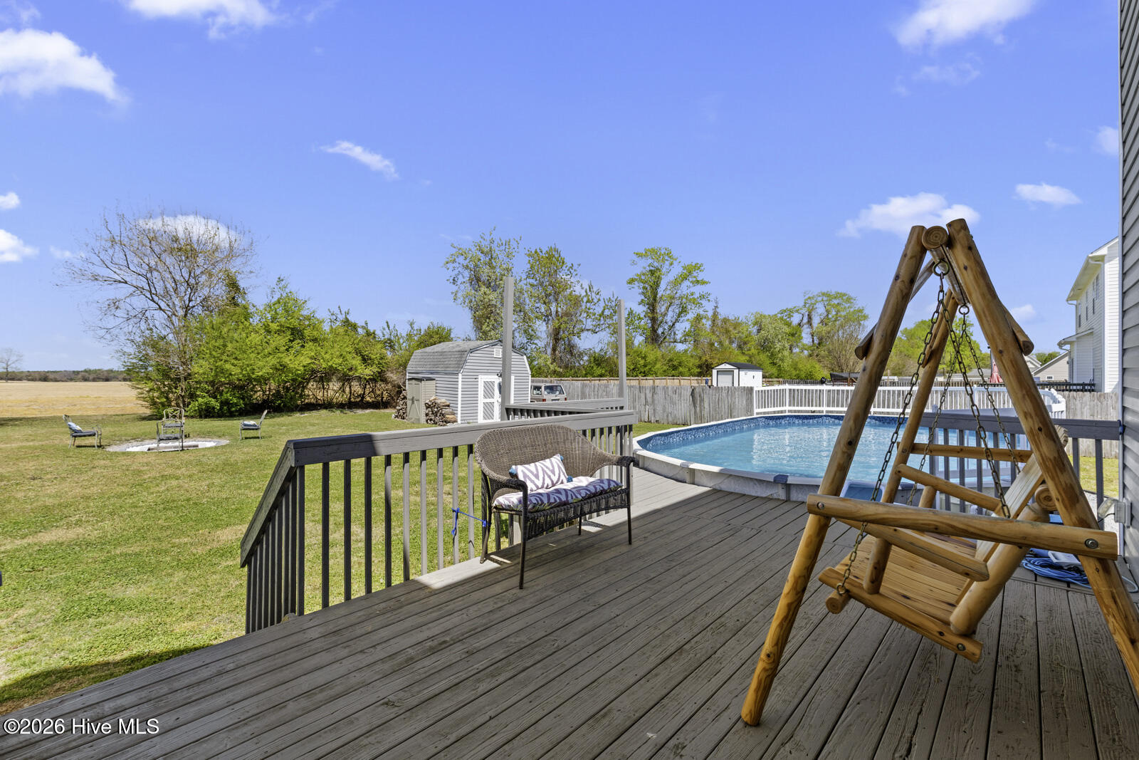 100564788 | Photo 34