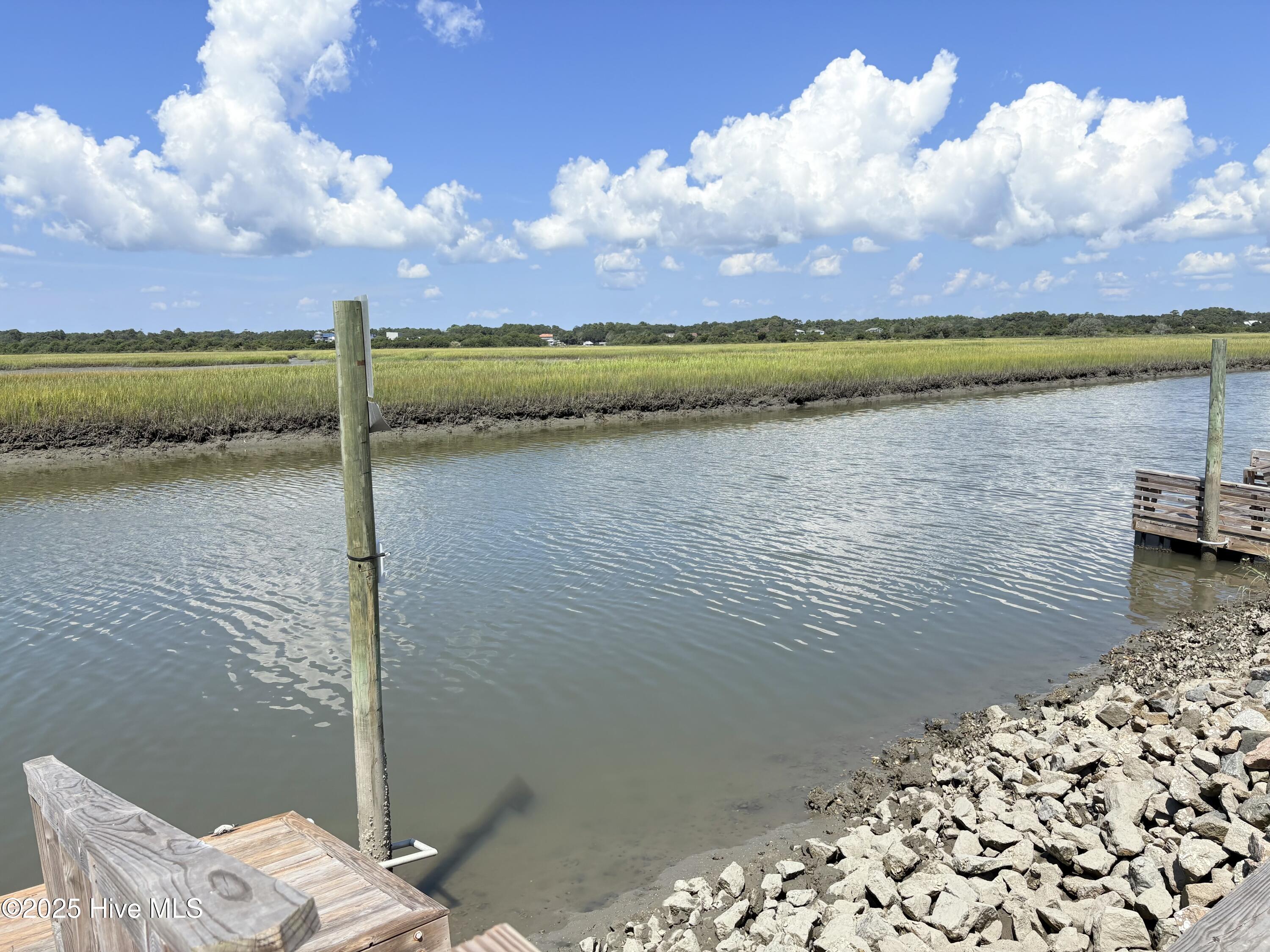 100529458 | Photo 42