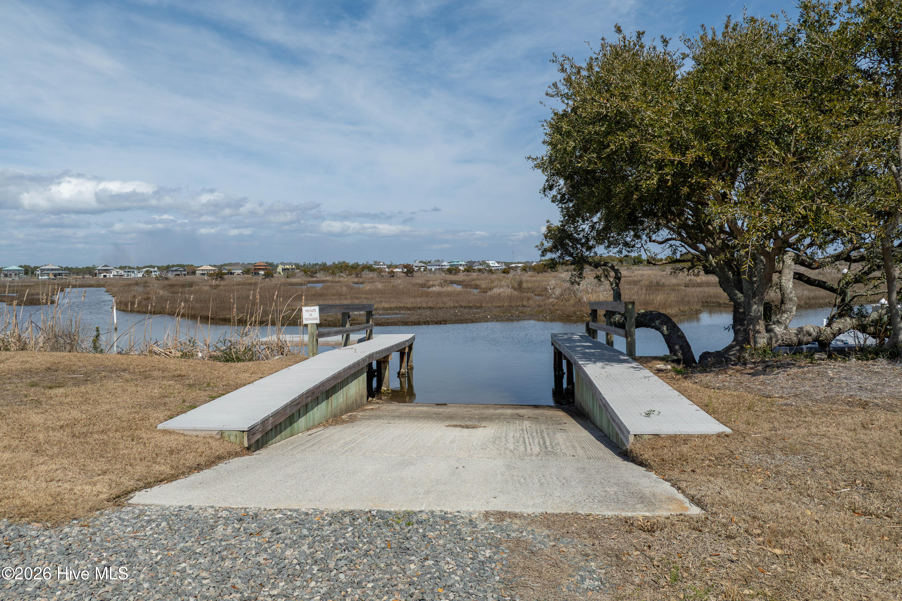 100558828 | Photo 47