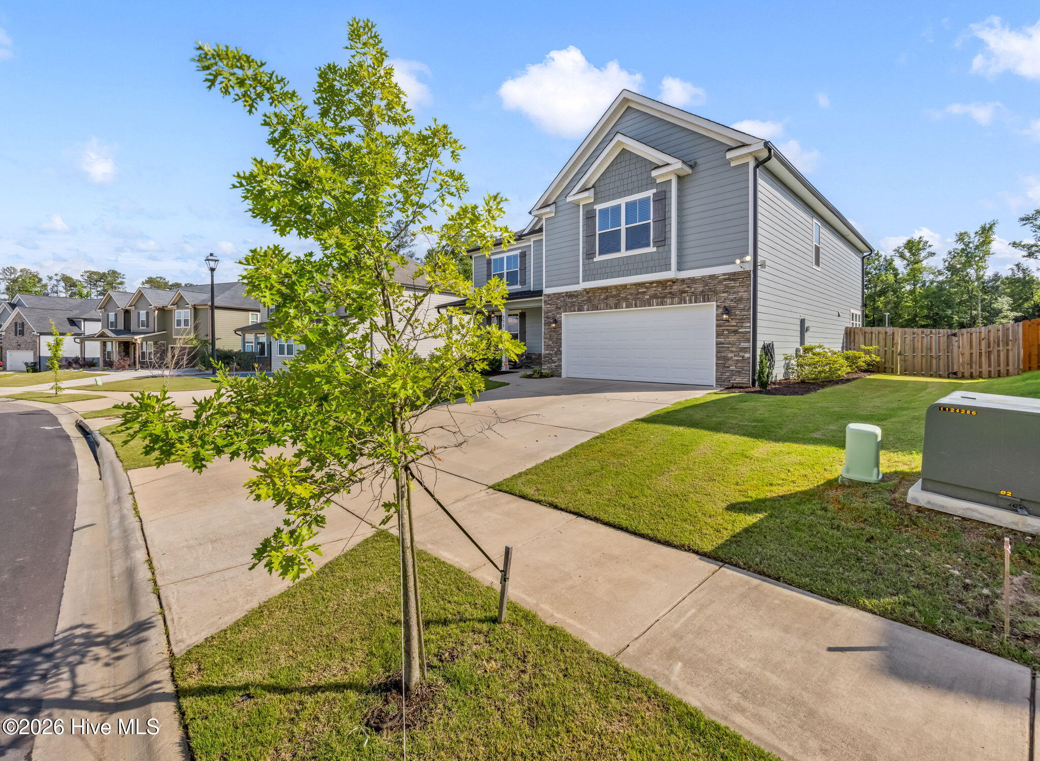 7-web-or-mls-235 Prominence Drive-59