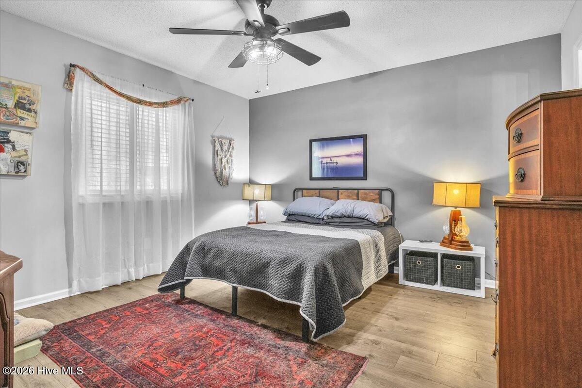 100565439 | Photo 12