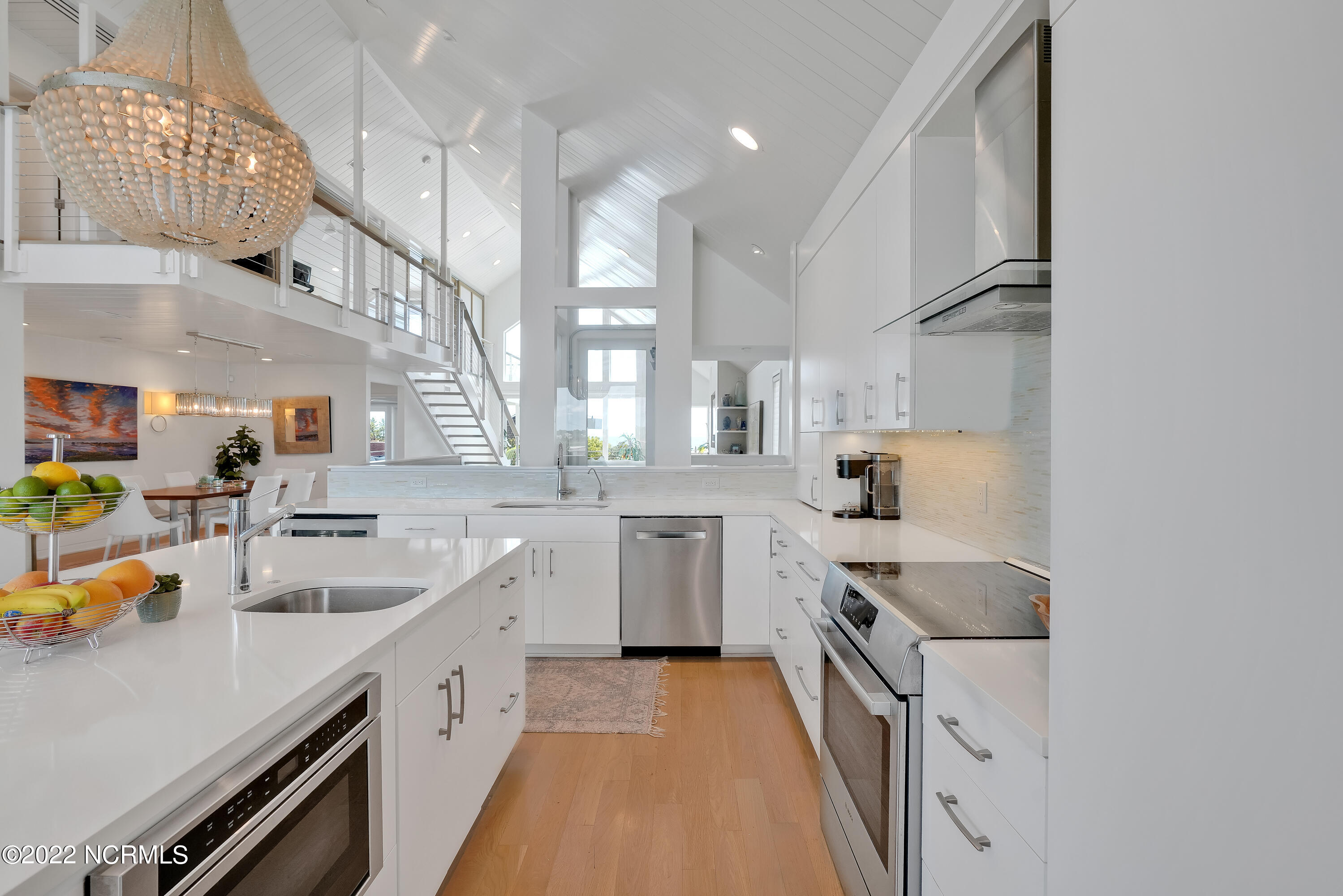 100462193 | Photo 18