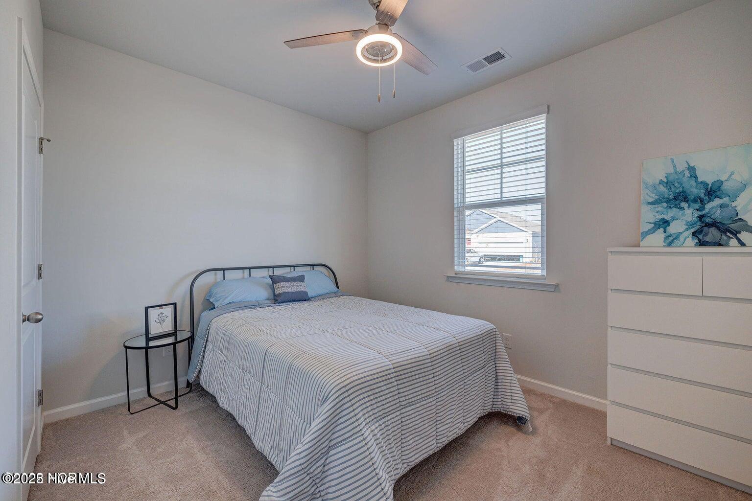 100540050 | Photo 18