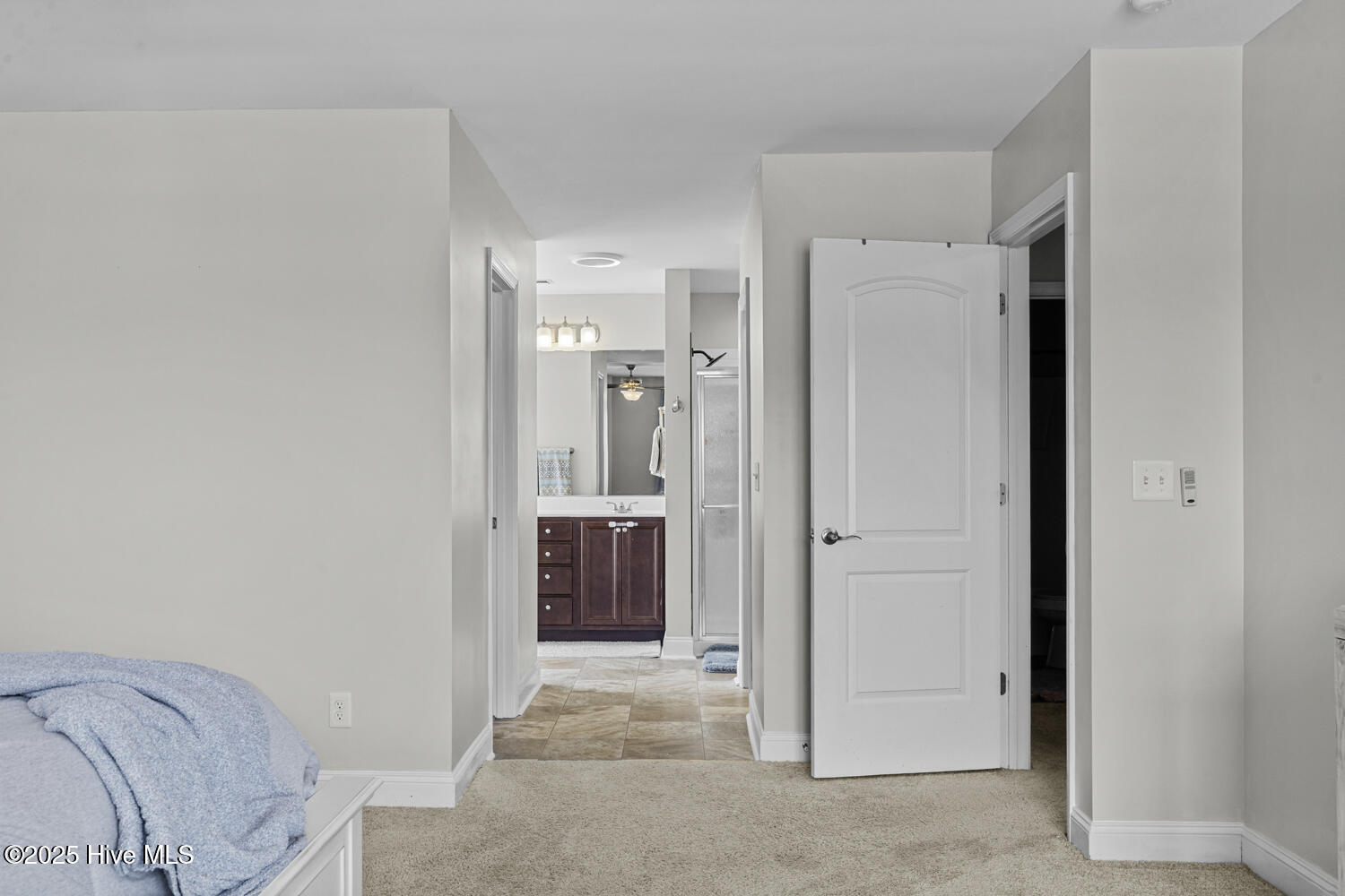 100533830 | Photo 26