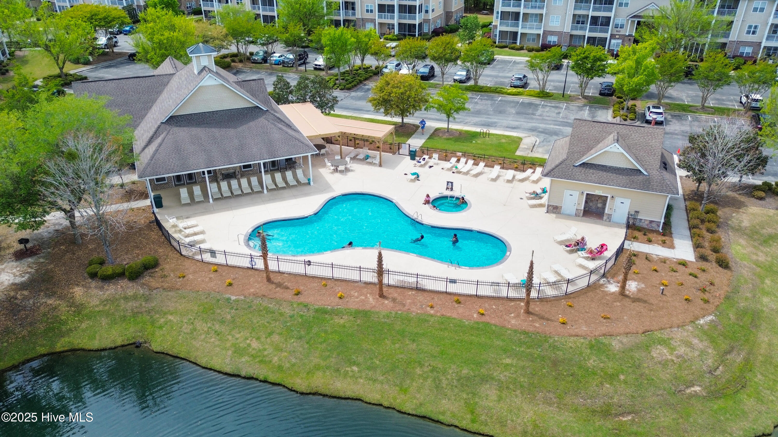 100552979 | Photo 46