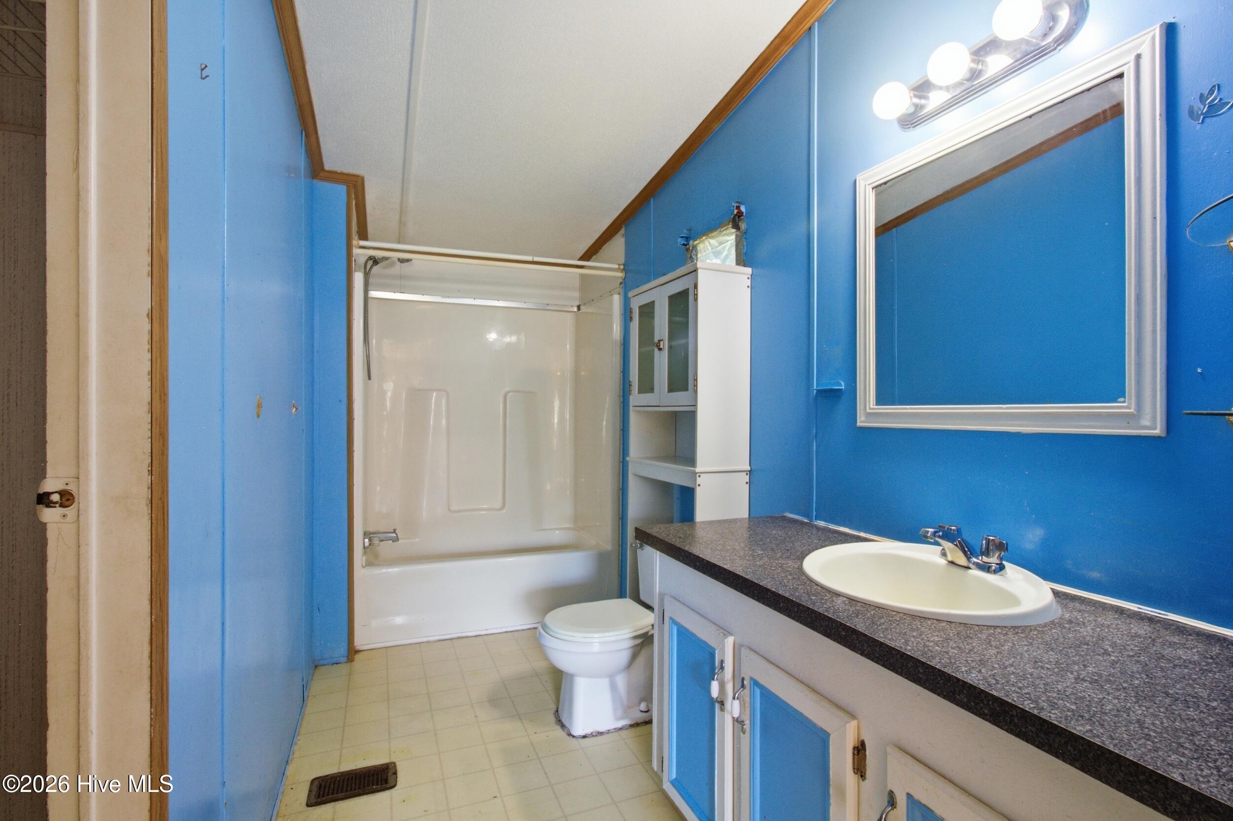 165 High School Road,Vanceboro