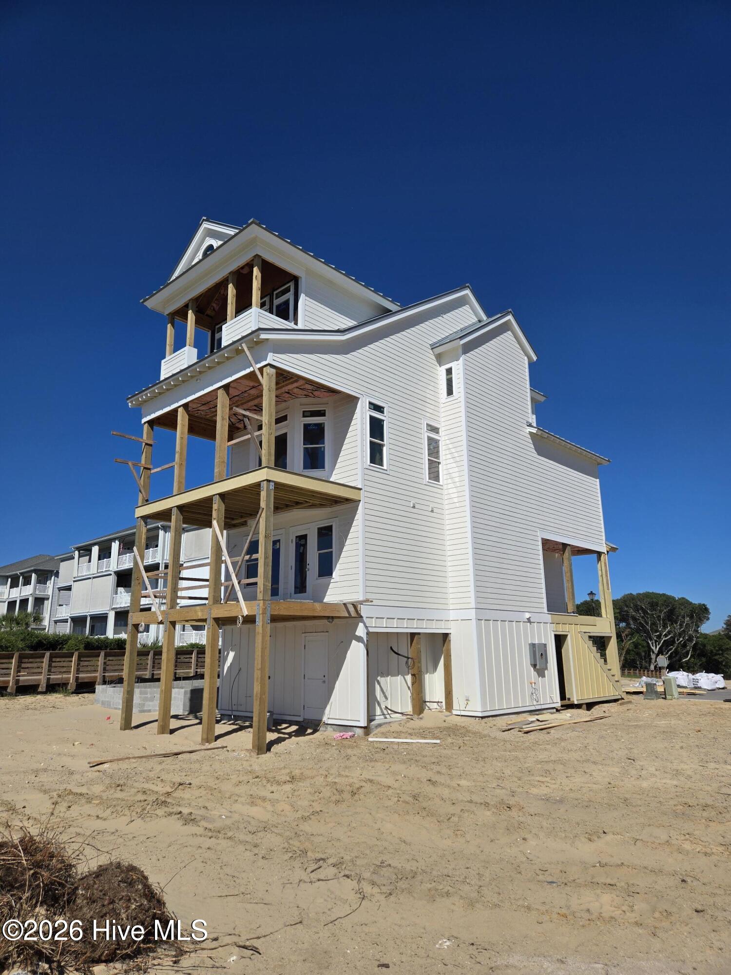 100572488 | Photo 2