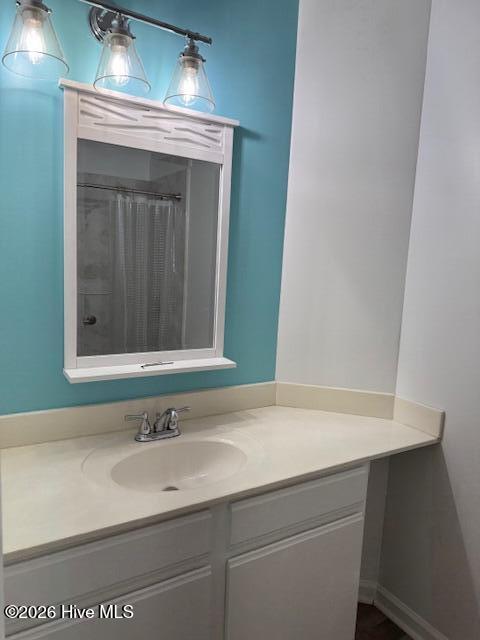 100570390 | Photo 15