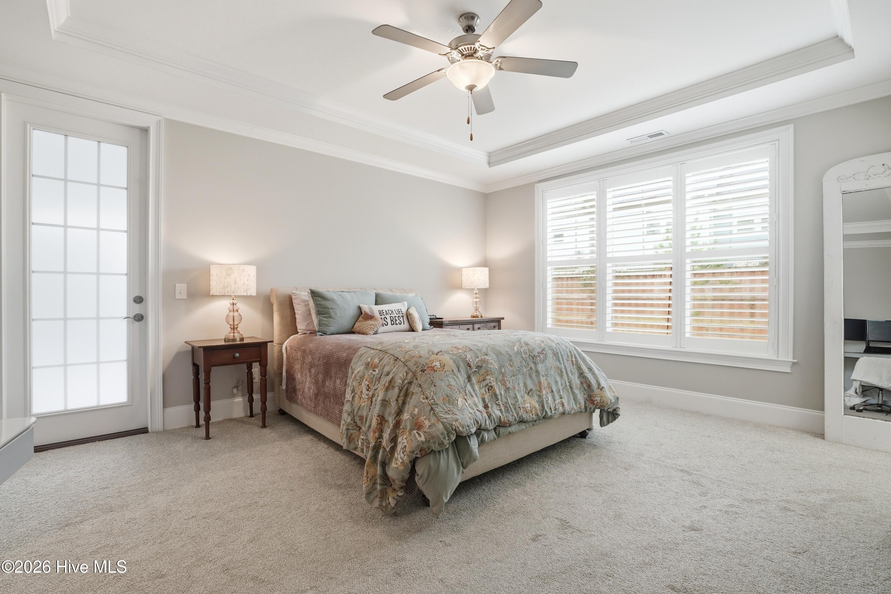 100561469 | Photo 29