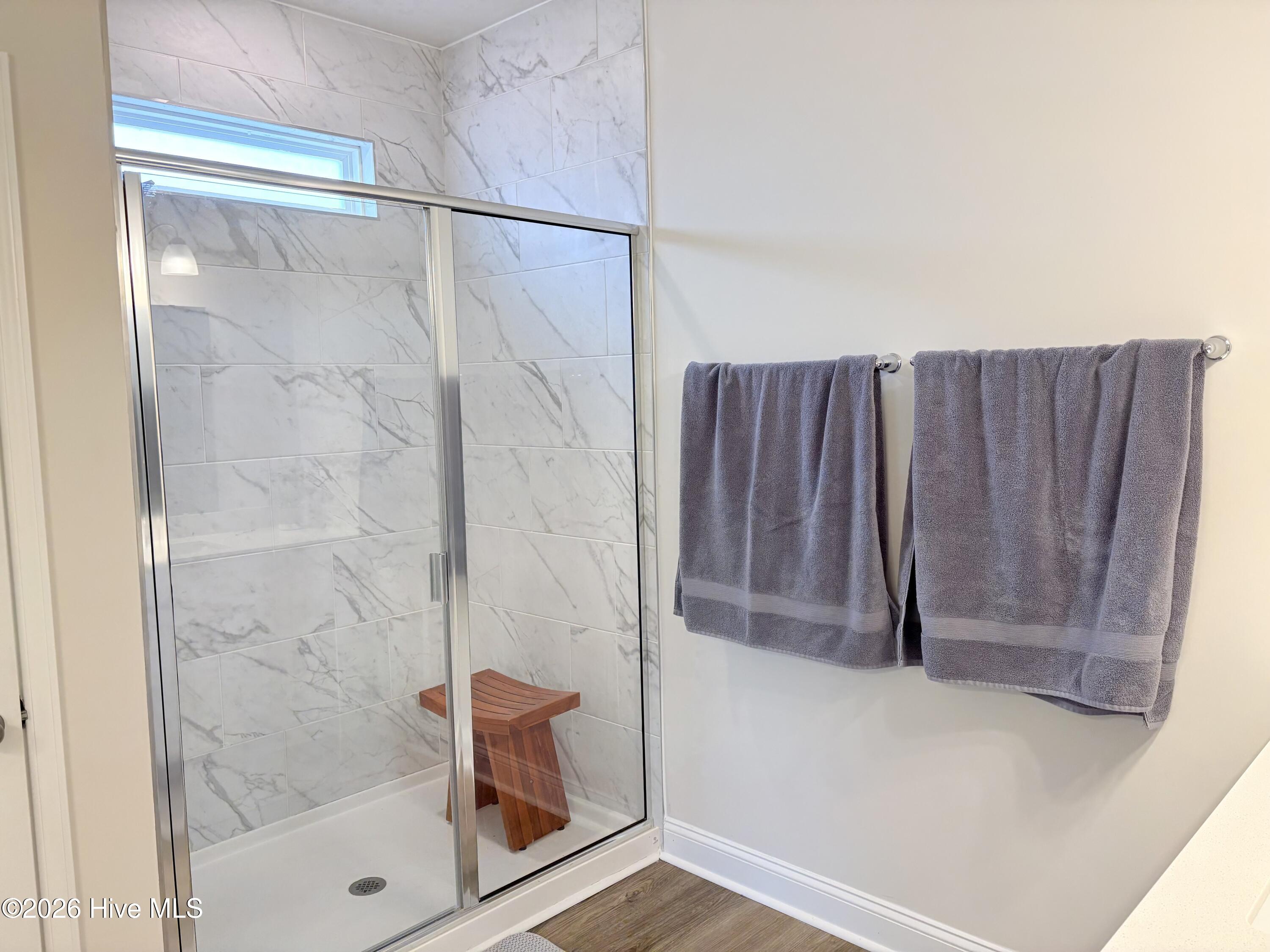 100555775 | Photo 16