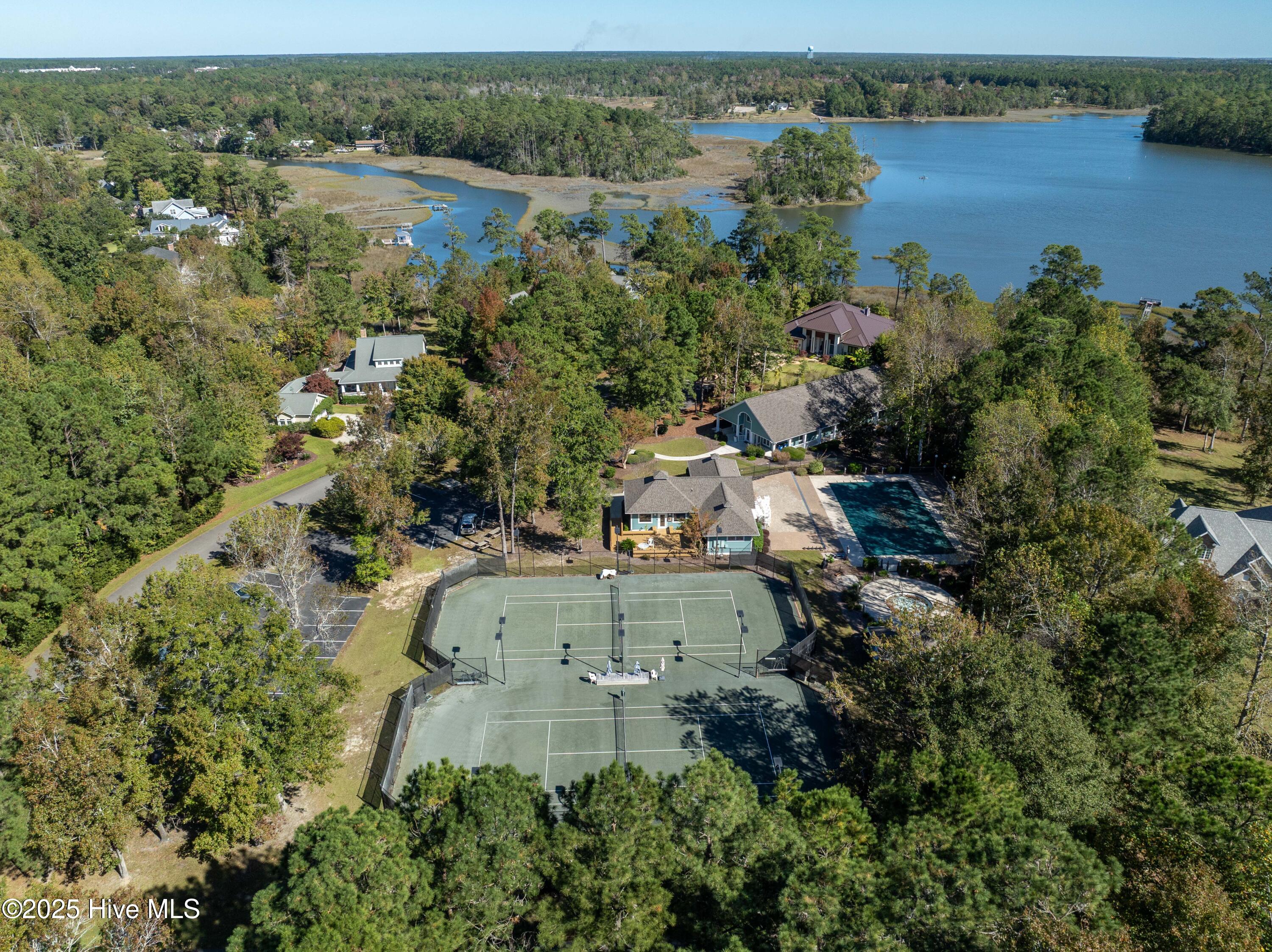 100537657 | Photo 59