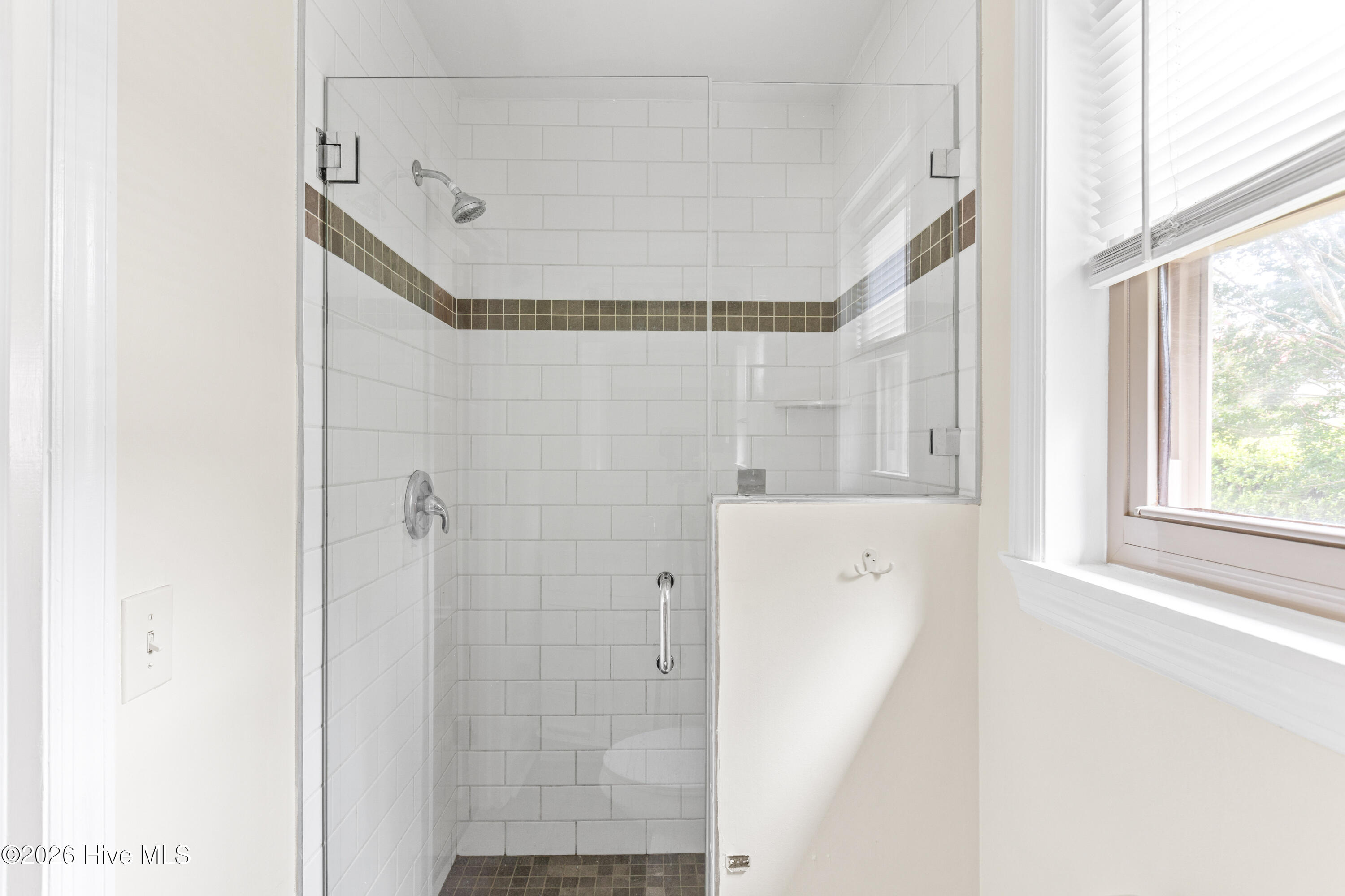 100552931 | Photo 21