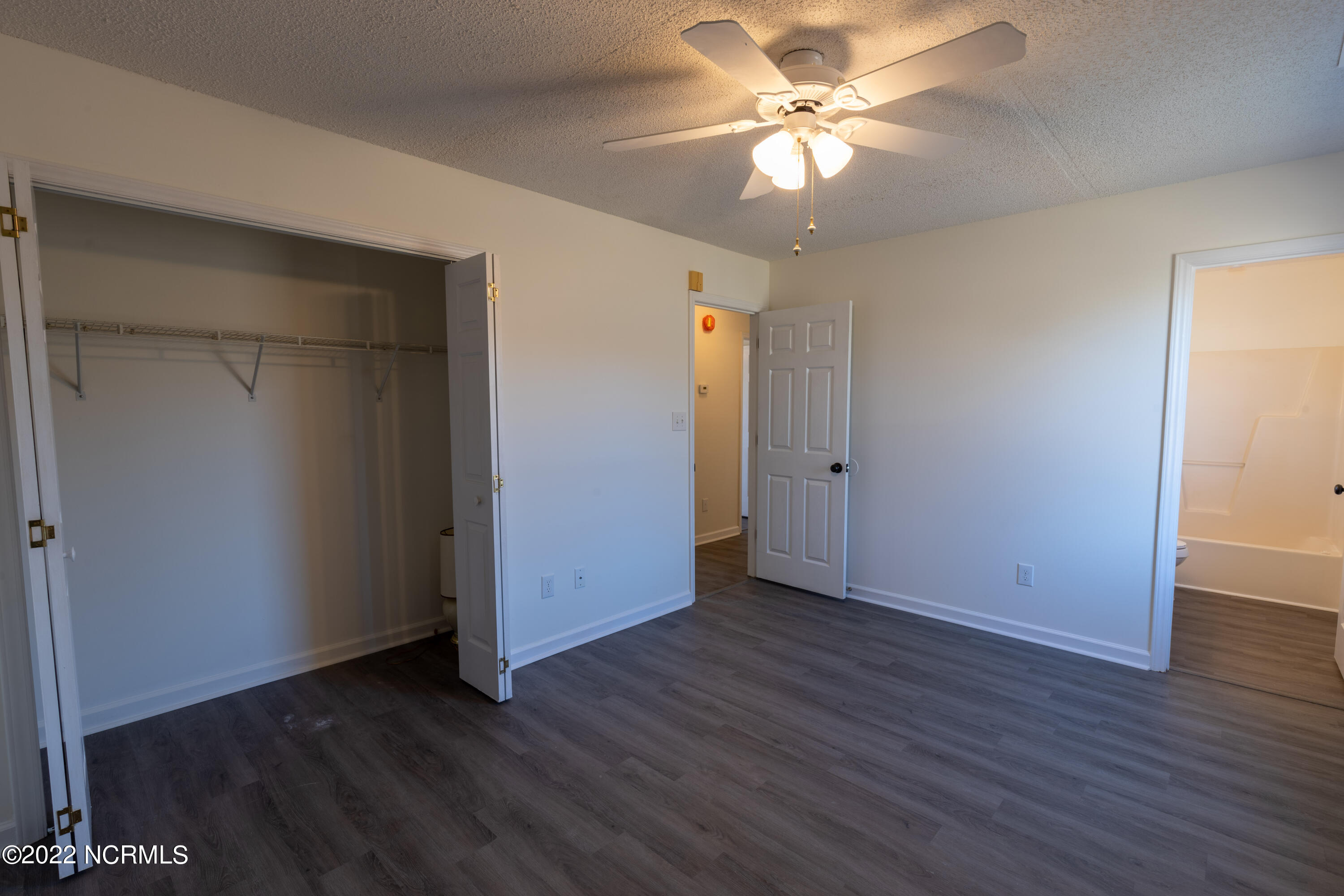 100557233 | Photo 14