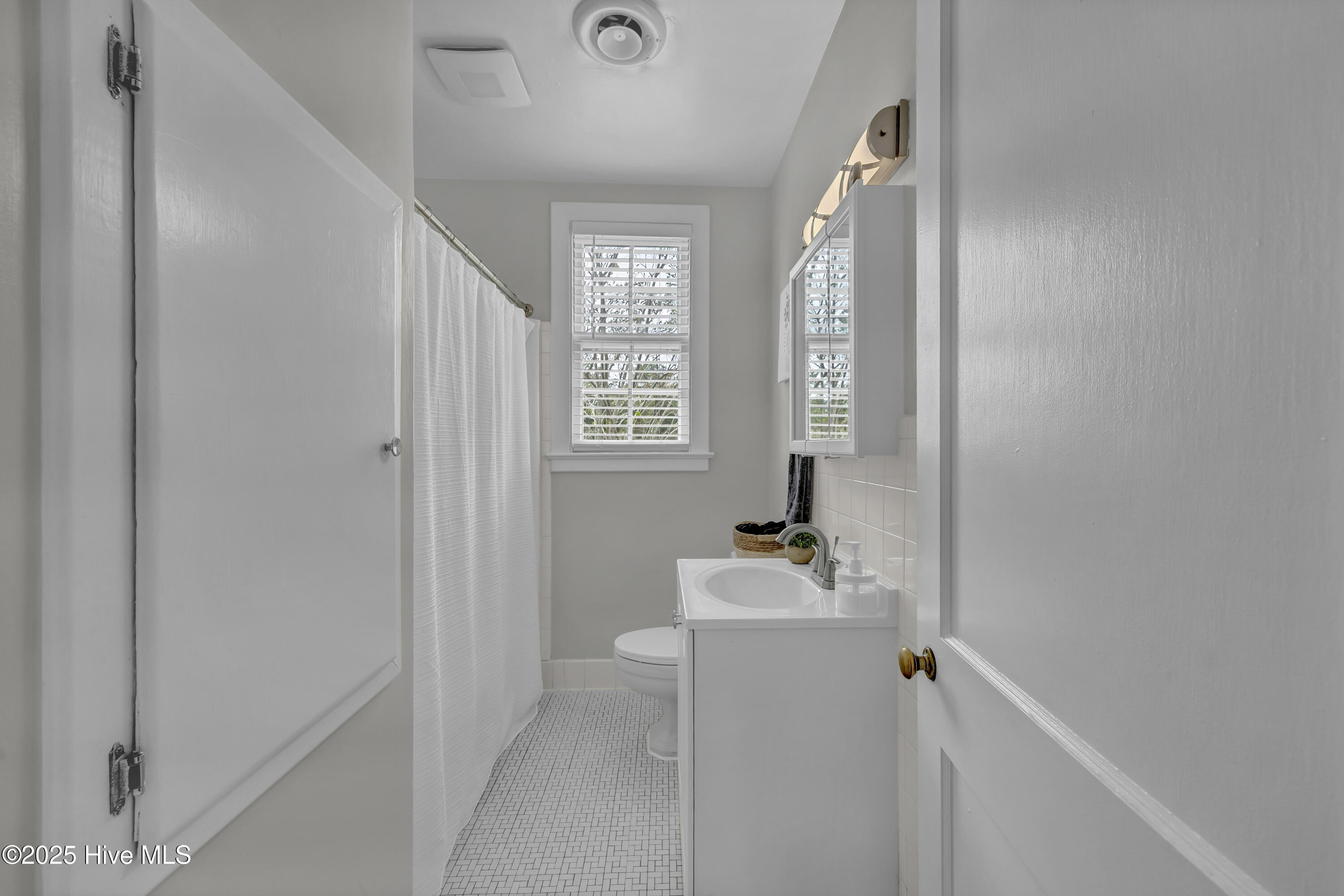 100531238 | Photo 16