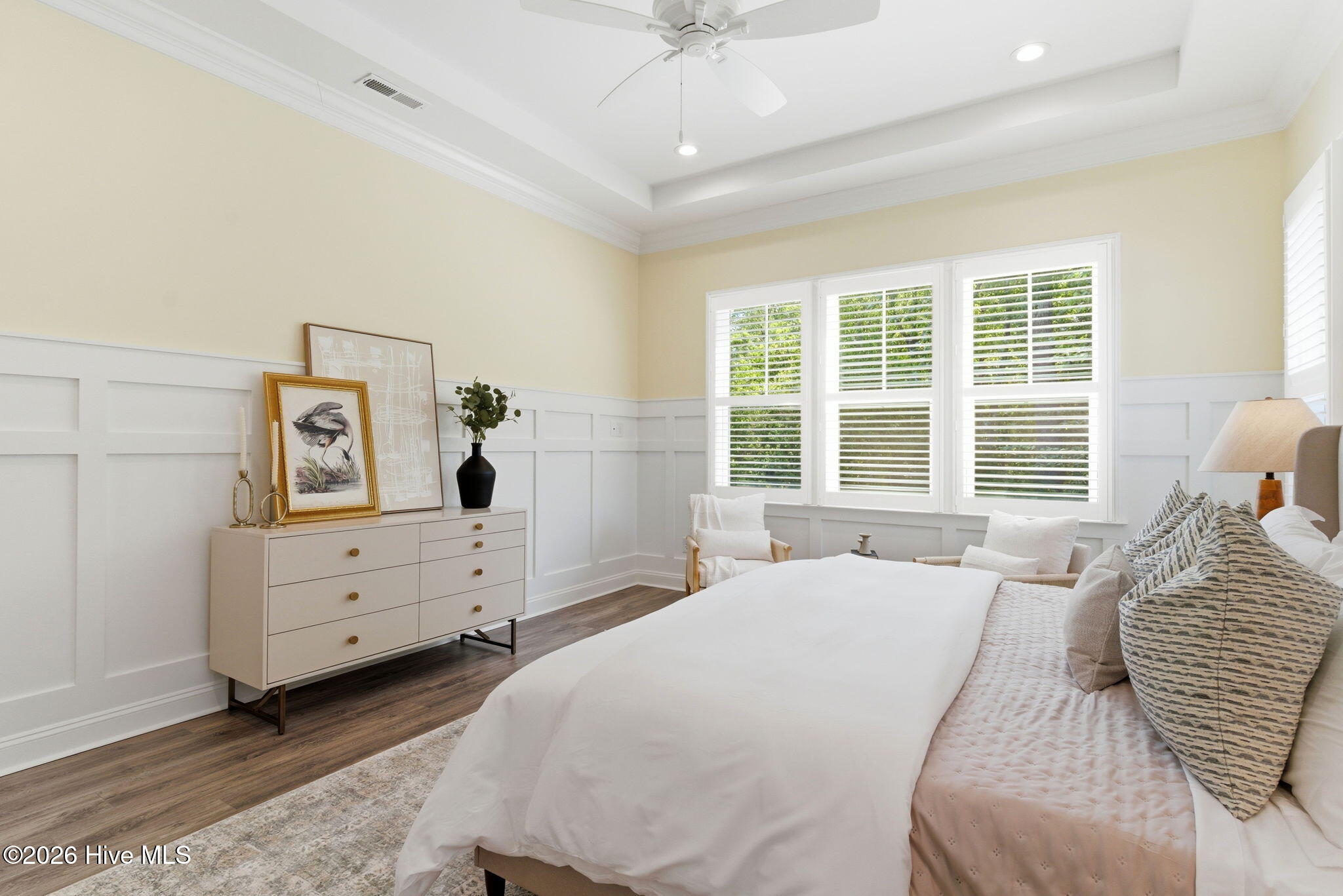 100569885 | Photo 23