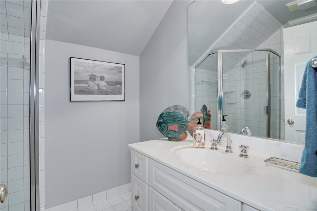 Six bathroom upstairs