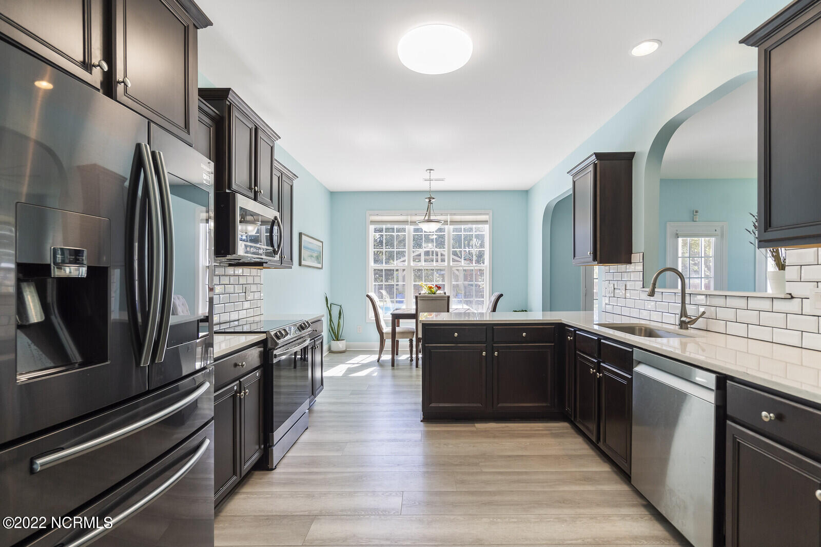 100556304 | Photo 18