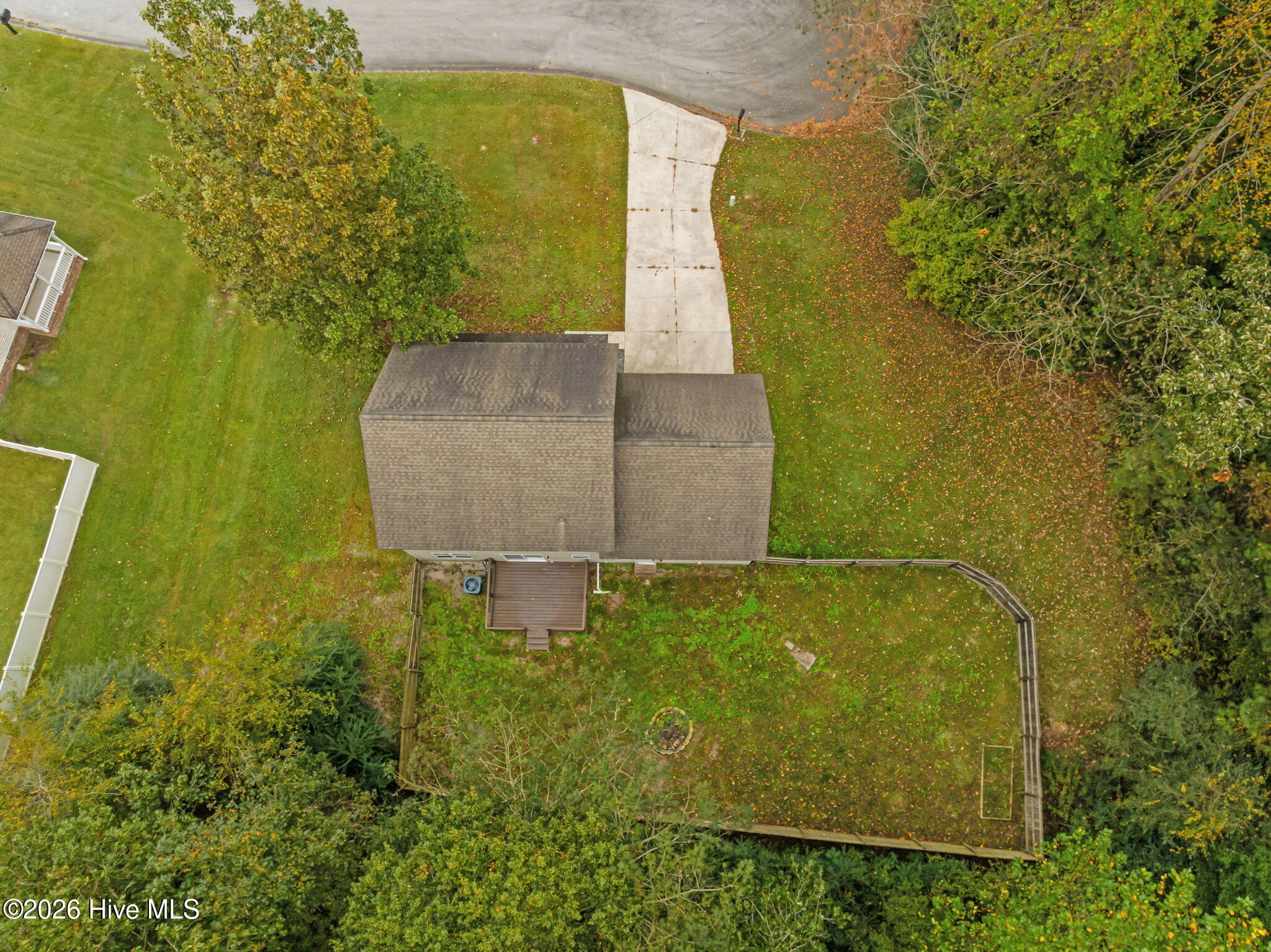 100565429 | Photo 32