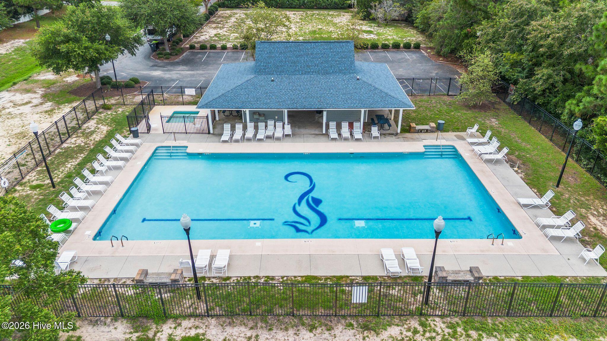 100554747 | Photo 39