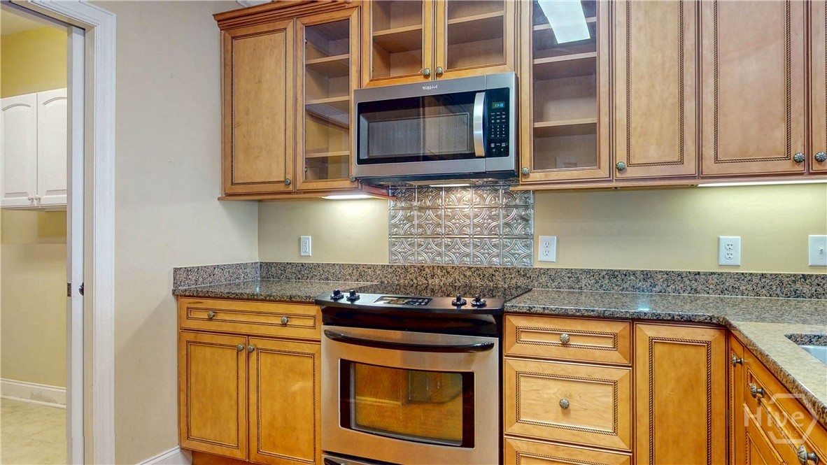 Kitchen Area 2