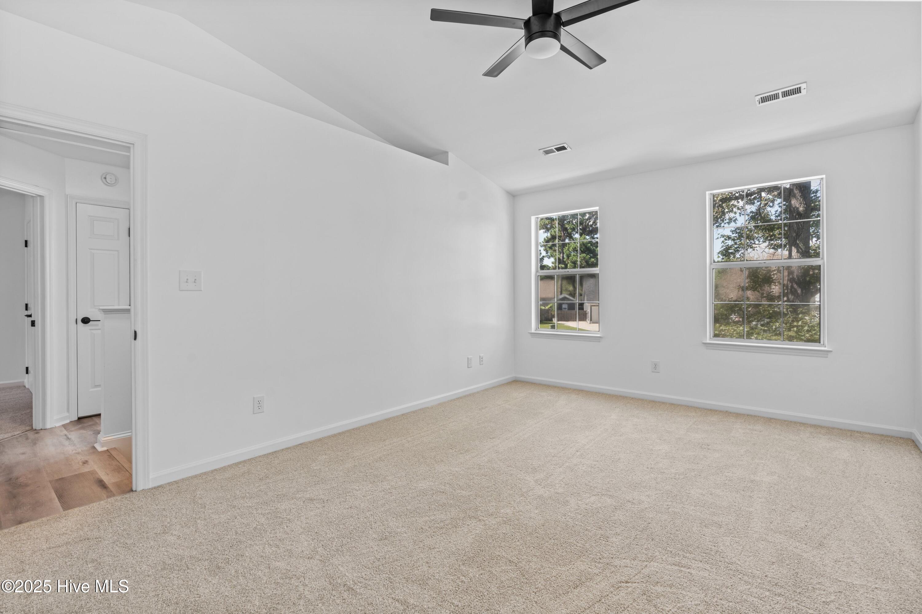 6603 Whinbrel Court, Wilmington, NC 28409 – photo 23: 023-6603WhimbrelCourt-Wilmington-NC-2840