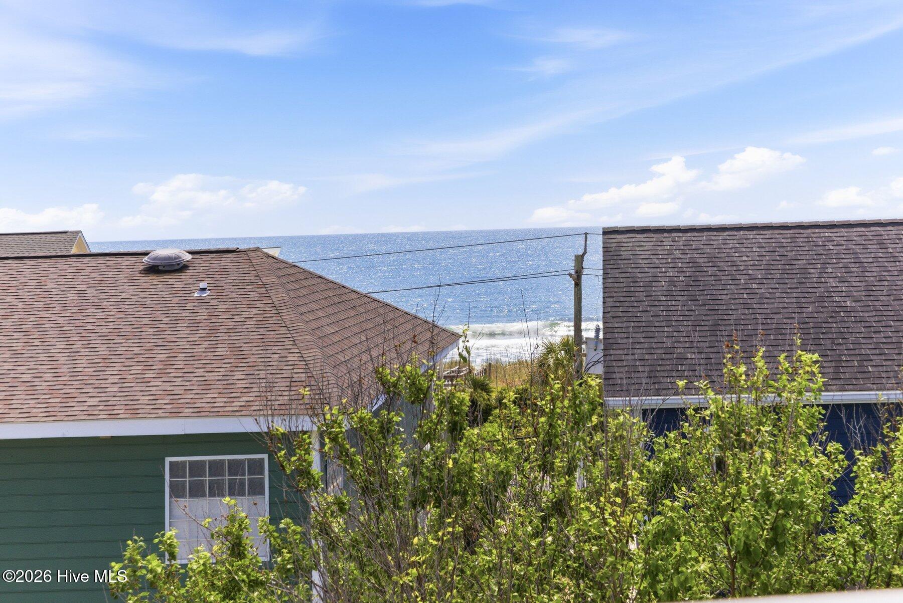 100570503 | Photo 24