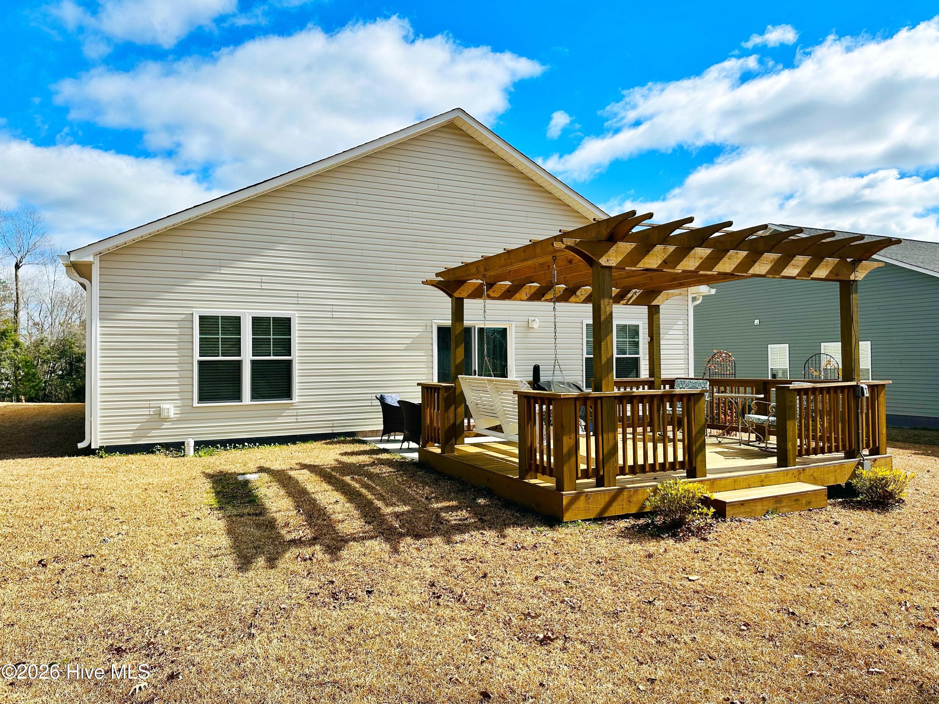 100555185 | Photo 45